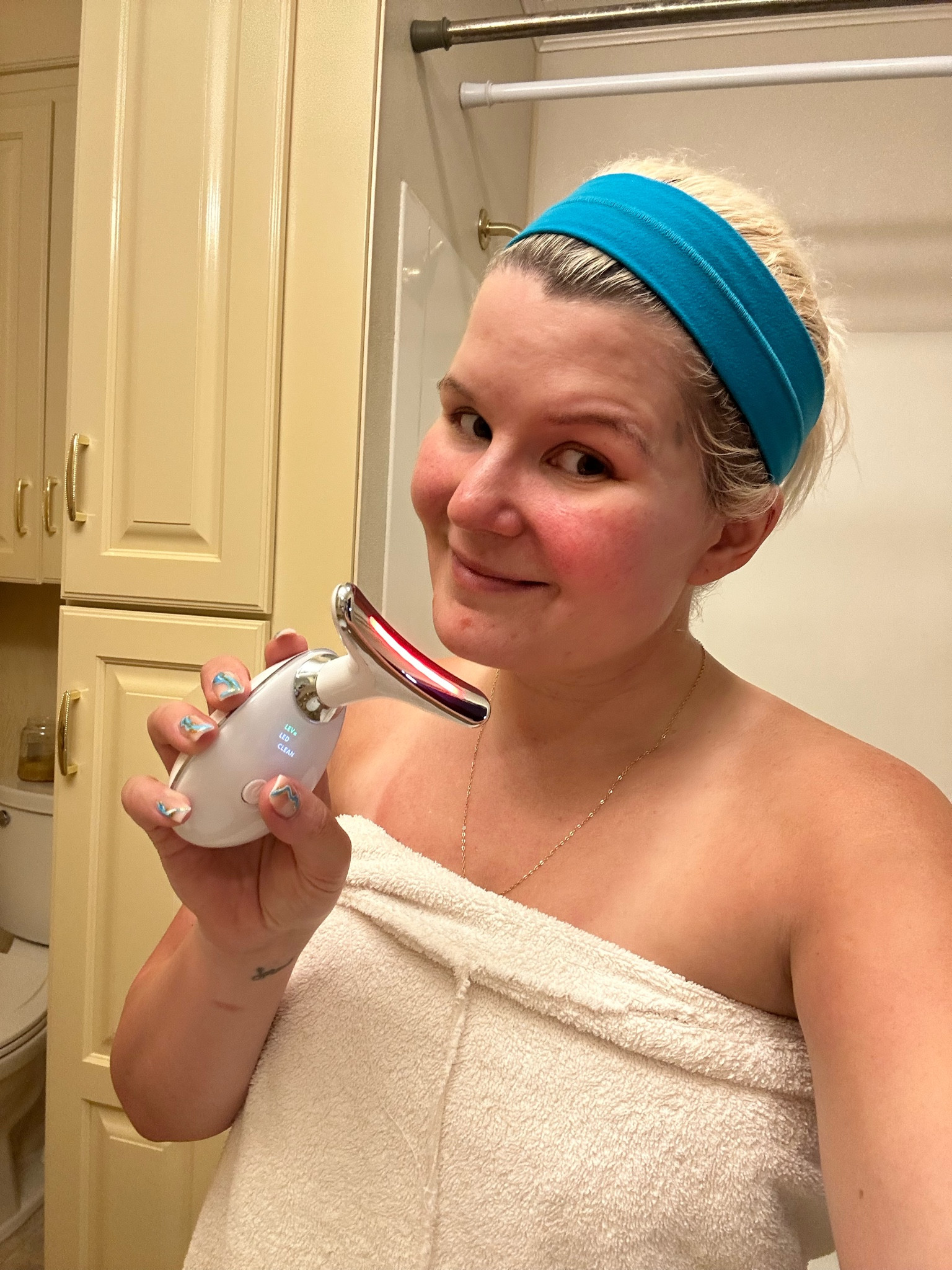 This facial massager works to keep wrinkles from developing, and is incredibly calming when I use it. 

#LTKStyleTip #LTKFindsUnder50 #LTKBeauty