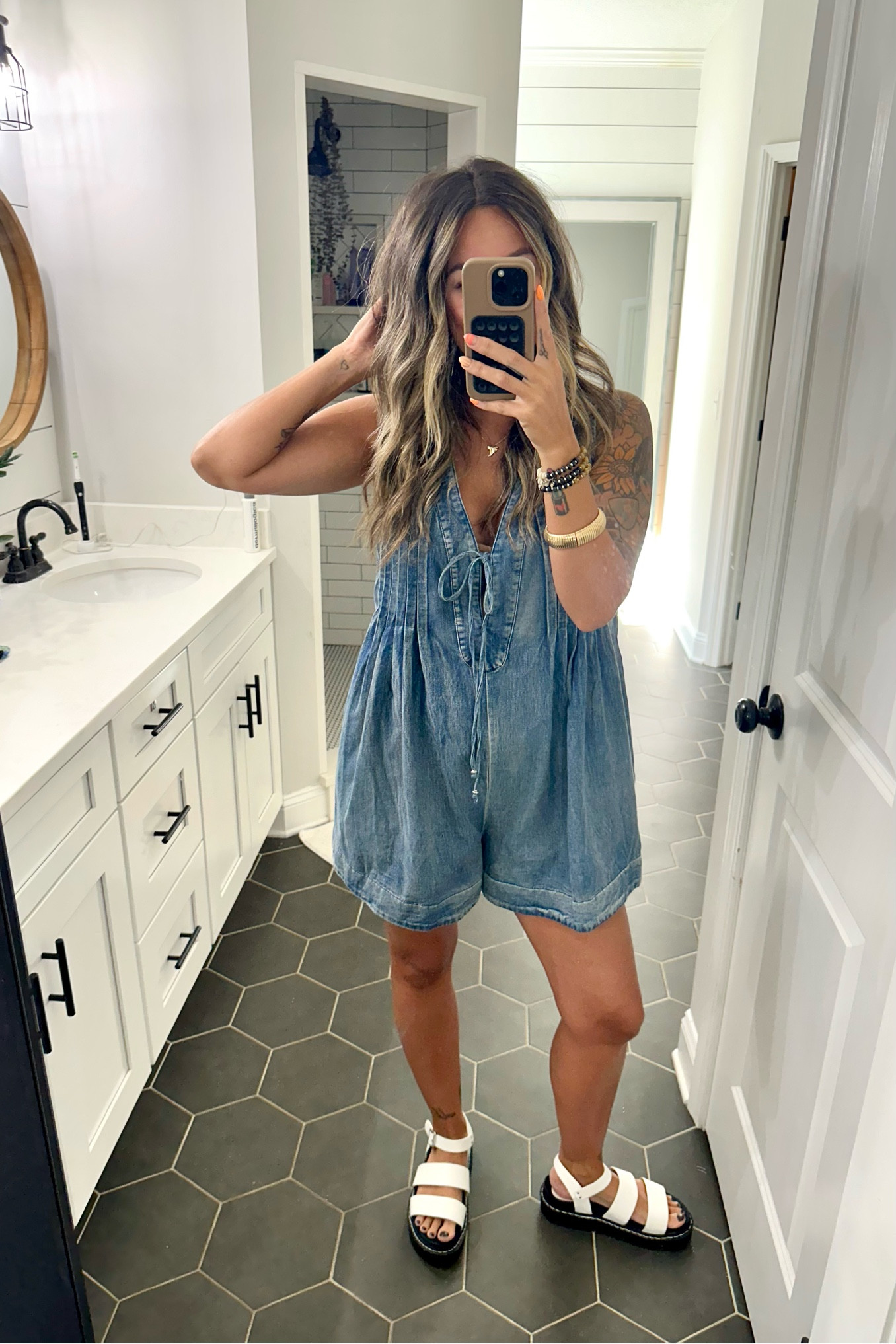 Finally got my hands on the viral free people denim romper, and it’s as good as you think! 

Linking multiple because it’s literally out of stock everywhere! Wearing a medium but totally could have done a small also! 

Platform sandals are Steve Madden but no longer in stock, linking these other similar and styles I’ve had my eyes on! 


#LTKGiftGuide 

#LTKBeauty #LTKParties