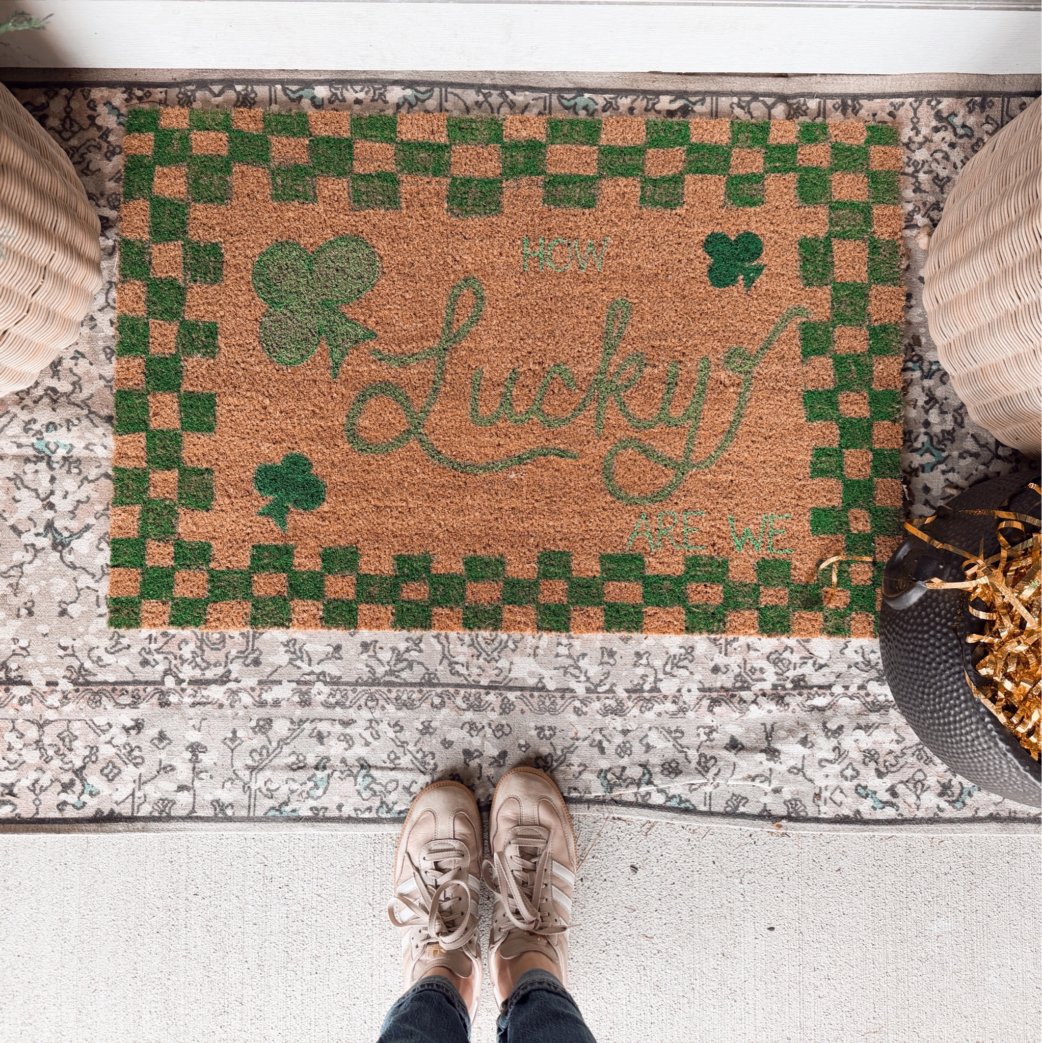 DIY door mat!  
#doormat #porchdecor #stpatricksday #freehanded #wantone #howLUCKYarewe

#LTKHome #LTKdayinmylife #LTKSeasonal