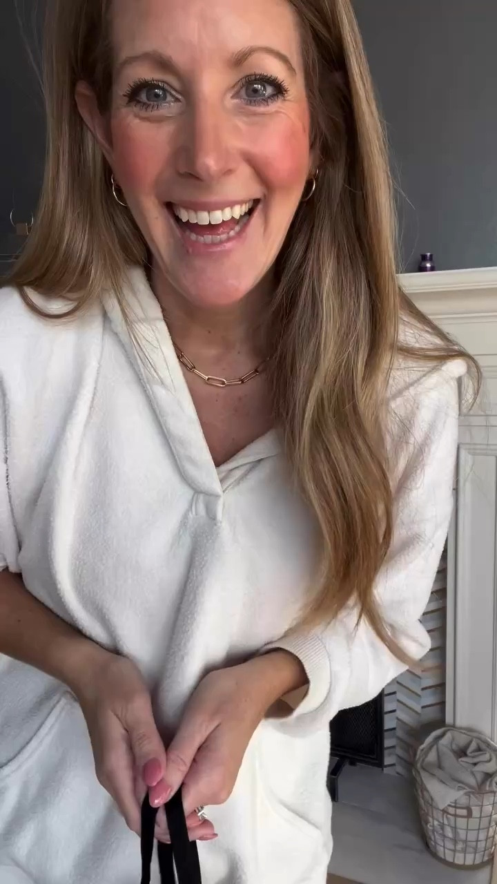 Loving my new shapewear bodysuit! 

#LTKStyleTip #LTKOver40 #LTKSeasonal