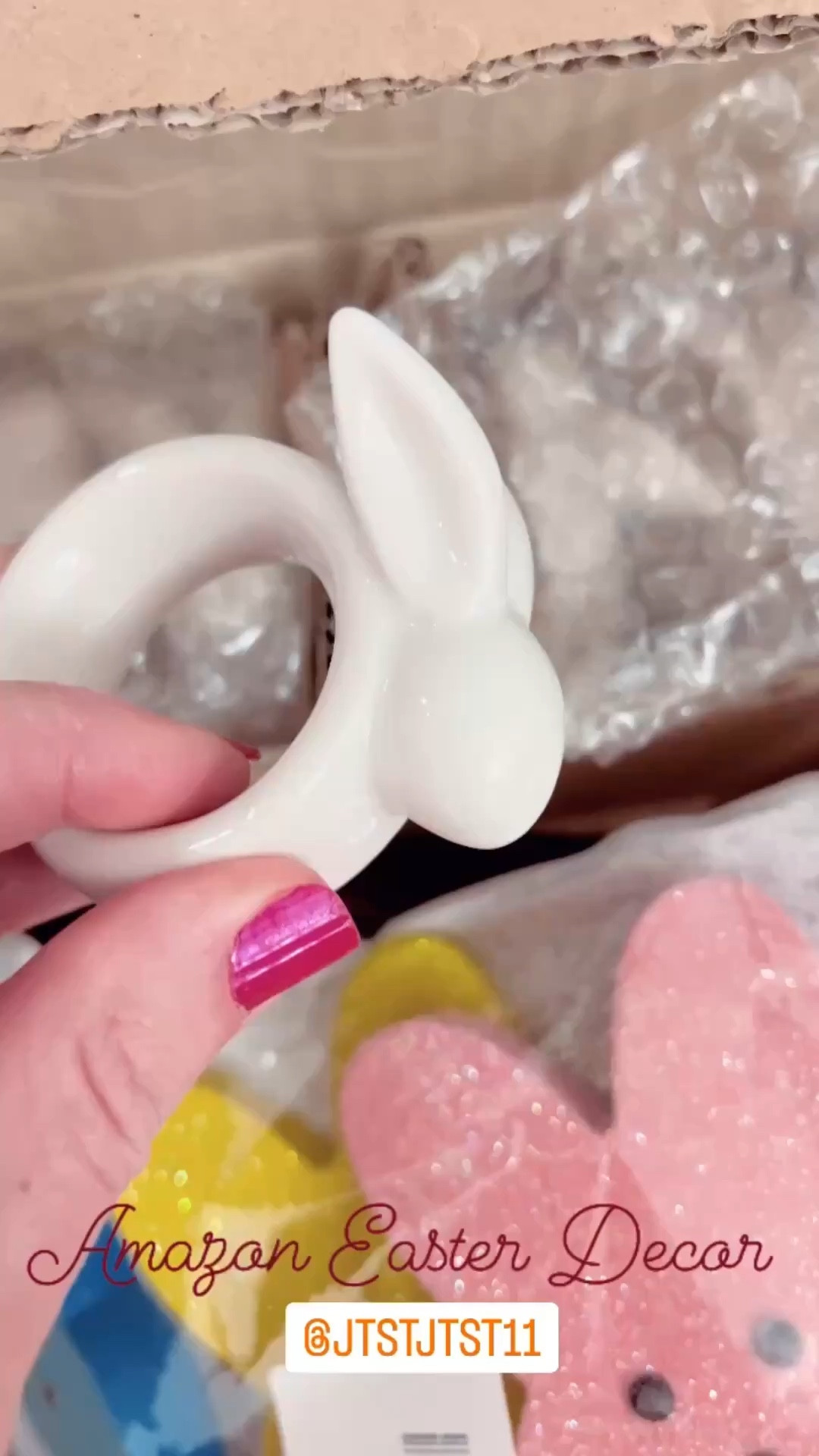 Unboxing some amazon Easter home decor for spring! Affordable and colorful!



#LTKvlog #LTKHome #LTKSeasonal