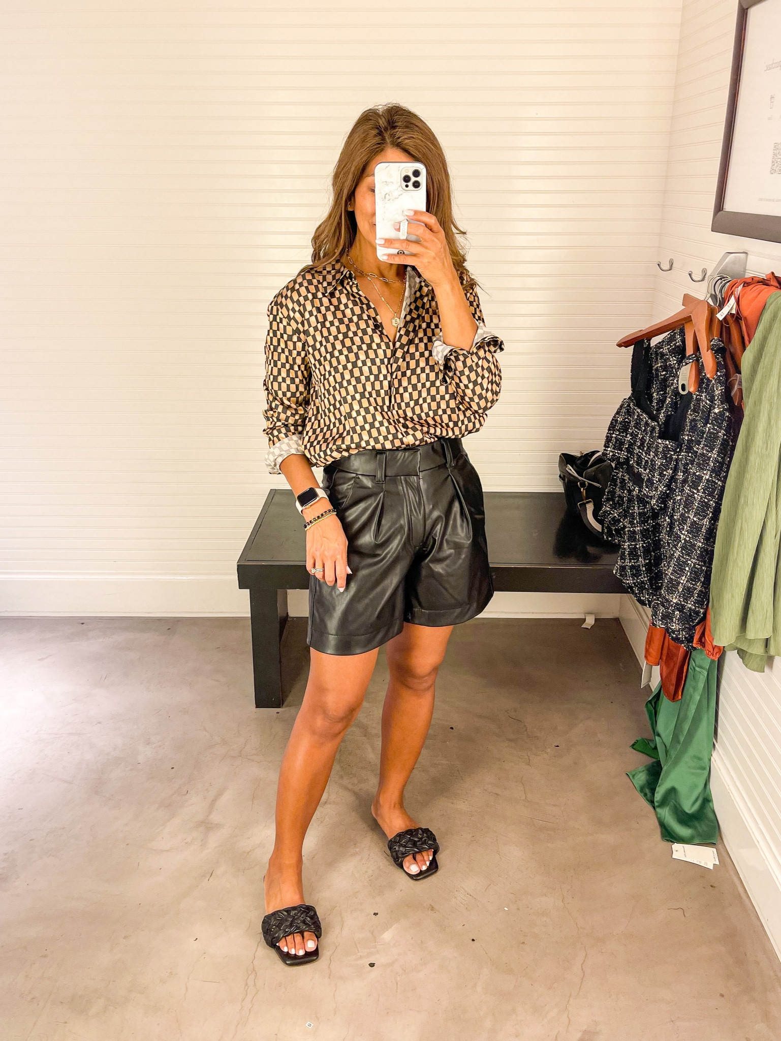 Abercrombie Sale, Fall fashion, Fall outift
Satin shirt in small tts
Vegan leather shorts in Small(need XS)

#LTKsalealert #LTKunder100 #LTKSeasonal