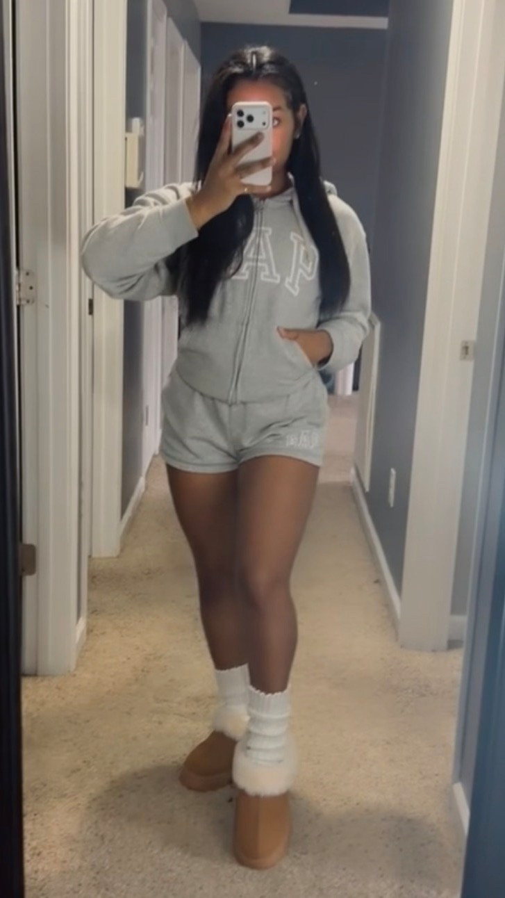 Cozy but make it cute ☁️✨
Grey GAP zip-up hoodie + matching shorts, leg warmers, and the coziest fur boot slippers.
Everything is linked & true to size 🤍

🛍 Tap to shop.

#LTKootd #LTKActive #LTKFindsUnder100