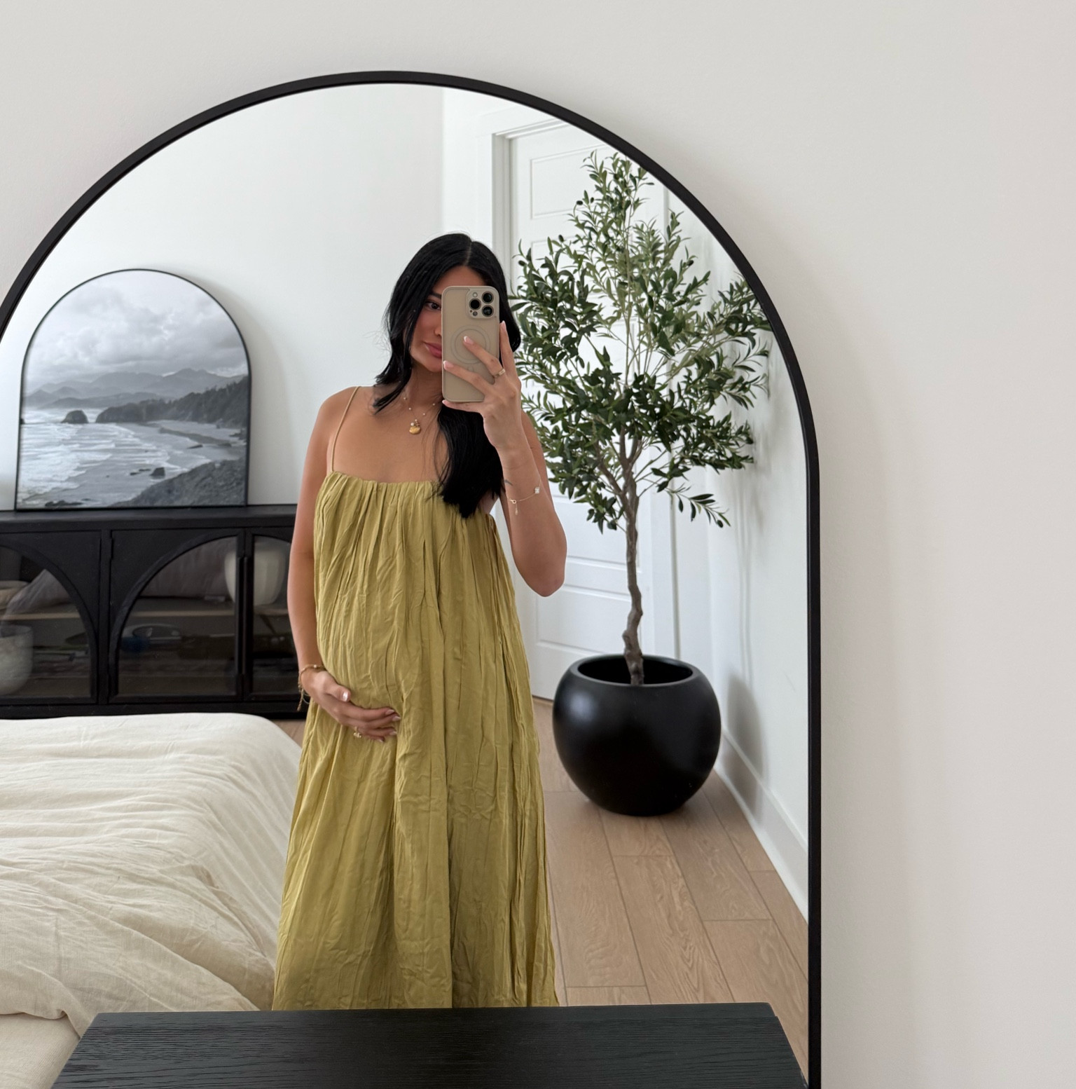 Bump friendly/baby shower dresses 