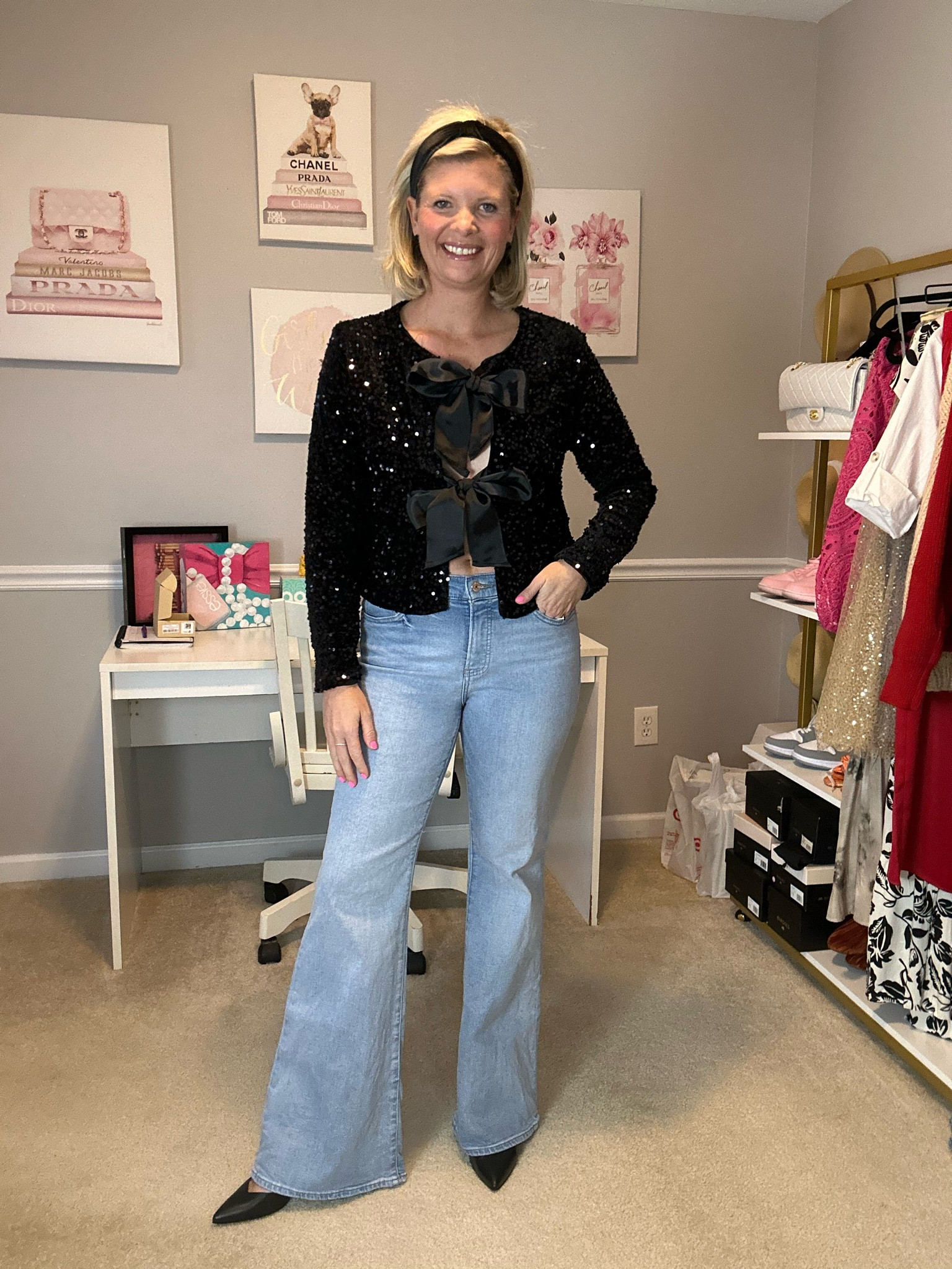 Black sequin top with bows TTS M
Light wash flare jeans TRS 10 R

Valentine’s Day outfit, date night outfitt

#LTKU #LTKparties #LTKmidsize