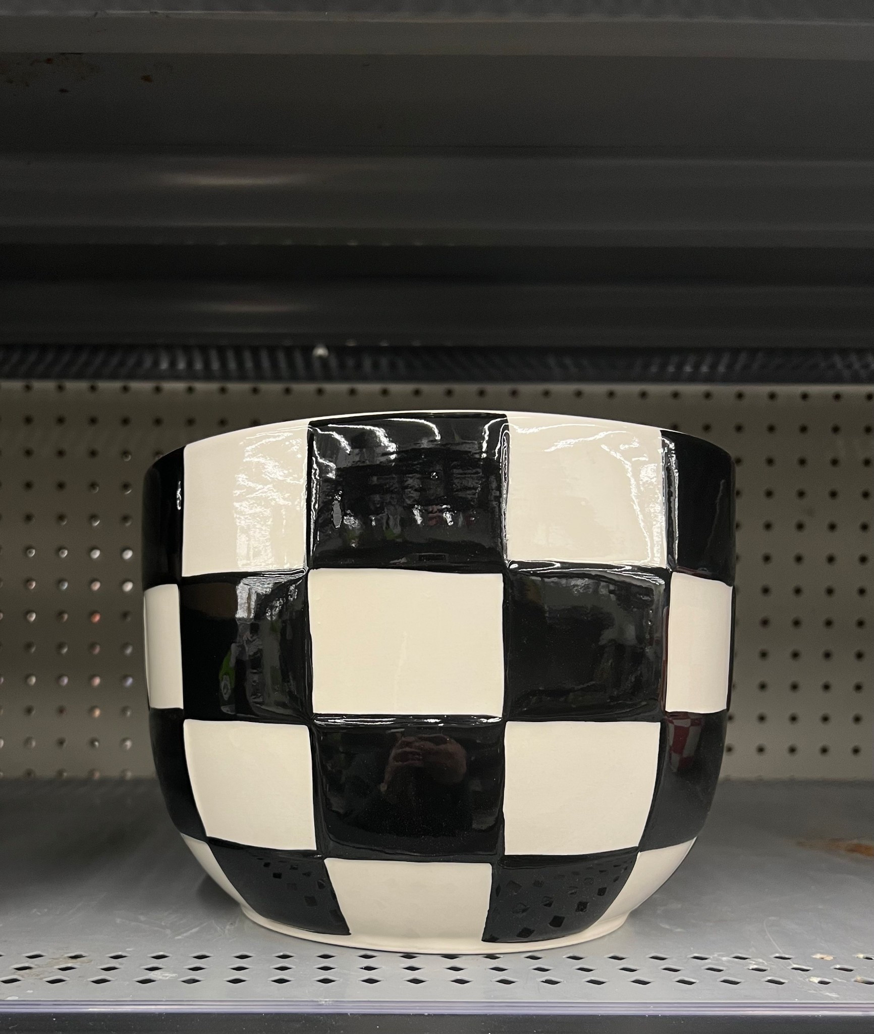 Black Checkered Planter Pot 

#LTKSeasonal #LTKFindsUnder50 #LTKHome