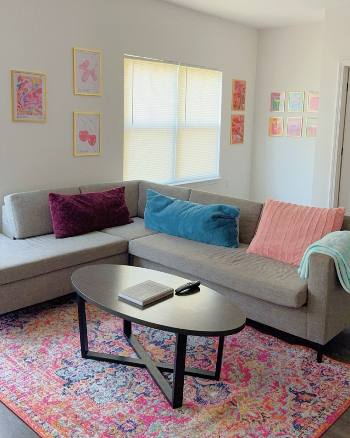 Apartment girly decor inspo!! 

#LTKStyleTip #LTKHome #LTKFindsUnder100