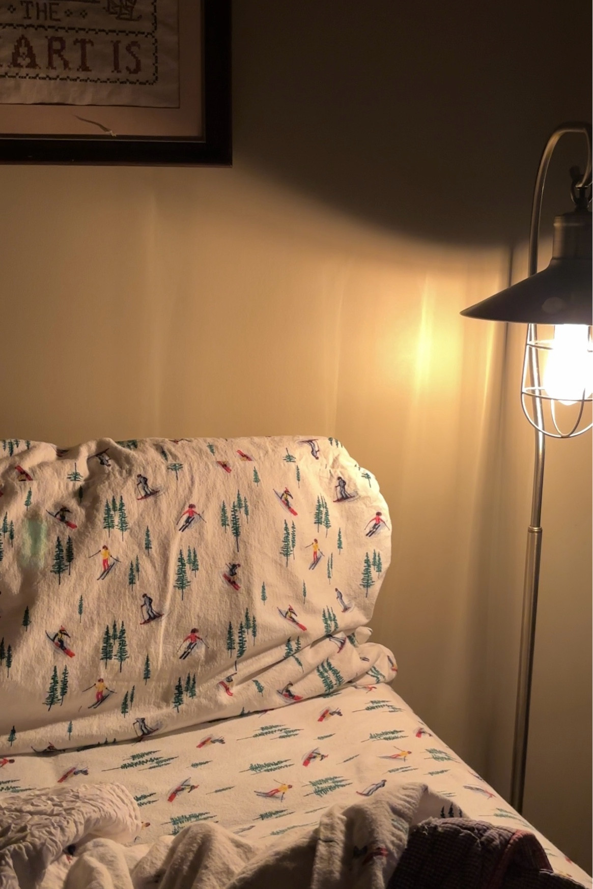 Ski slope sheets

#LTKSeasonal #LTKHome #LTKHoliday