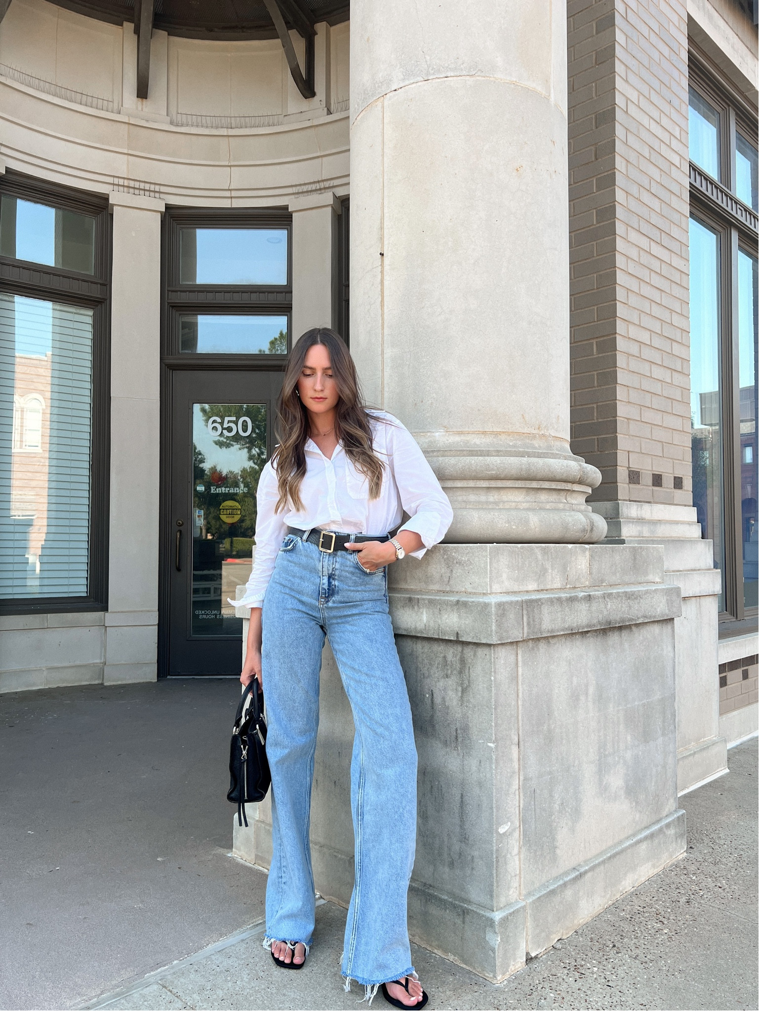 Classic wardrobe pieces! I’m wearing a size S in the top, a 34 or 36 in the jeans & my shoes run TTS. I wear a size 6.5 in heels. 