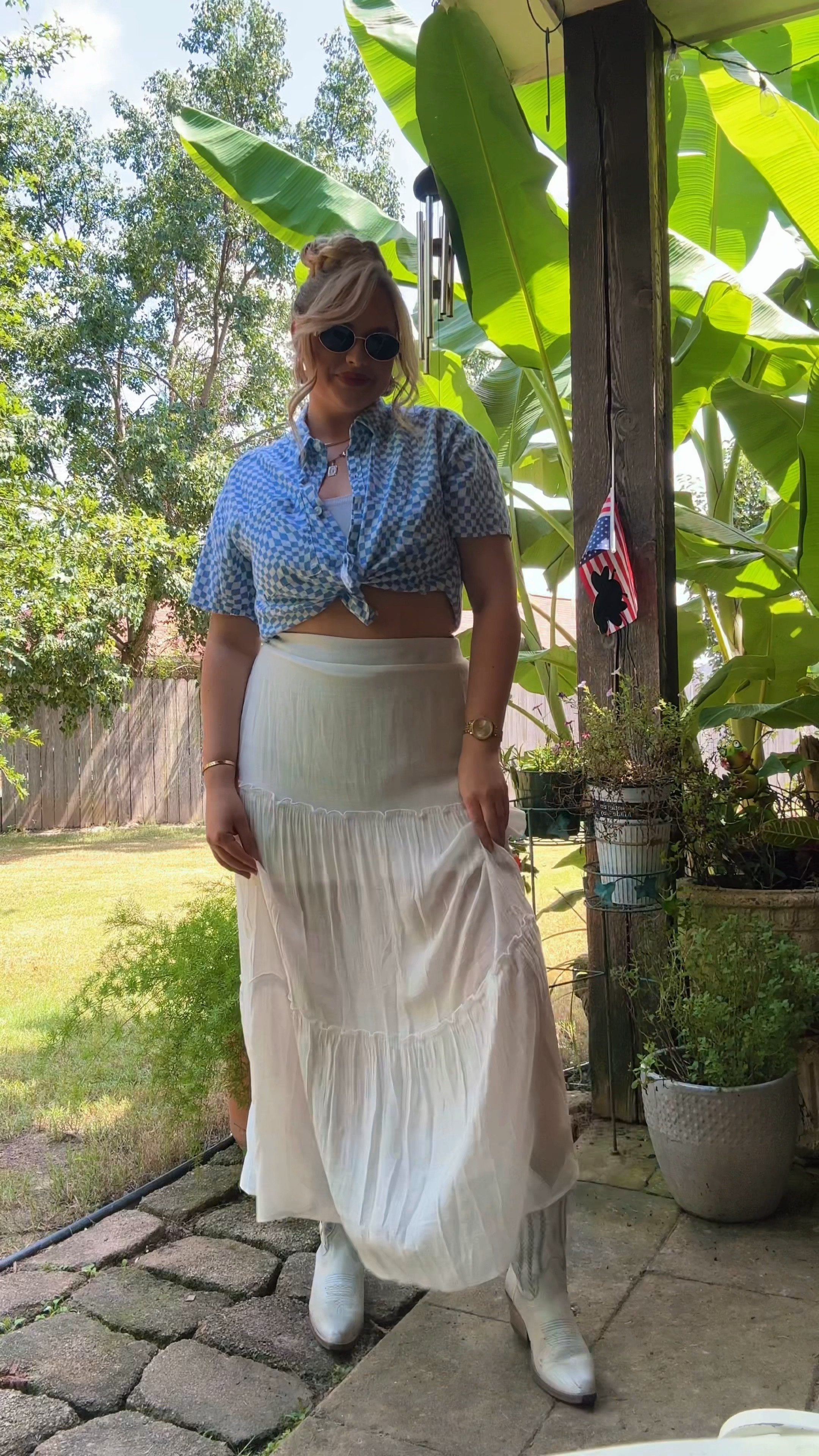 the perfect white flowy skirt for summer 🦋🤍💫 



White skirt. Blue top. Baby doll top. Summer outfit. Summer skirt. Summer fit. Summer look. Summer style. Summer dress. White flowy skirt. Long maxi skirt. Long white maxi skirt 

#LTKFindsUnder50 #LTKSaleAlert #LTKStyleTip