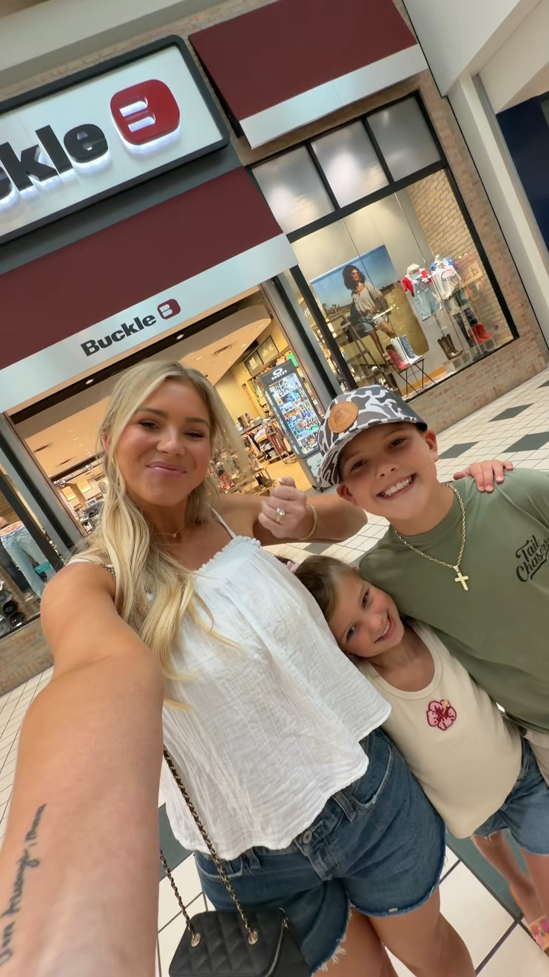 back to school shopping vlog

#LTKdayinmylife #LTKSeasonal #LTKvlog