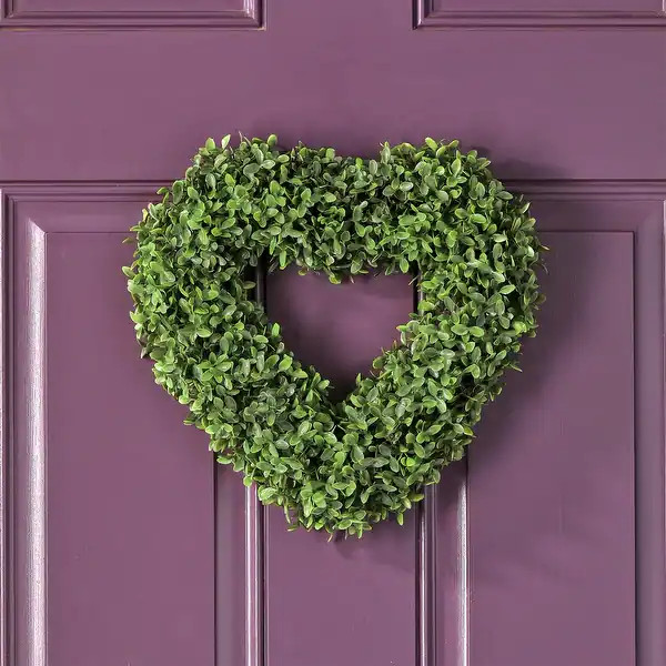 14" UV Boxwood Wall Heart | Bed Bath & Beyond