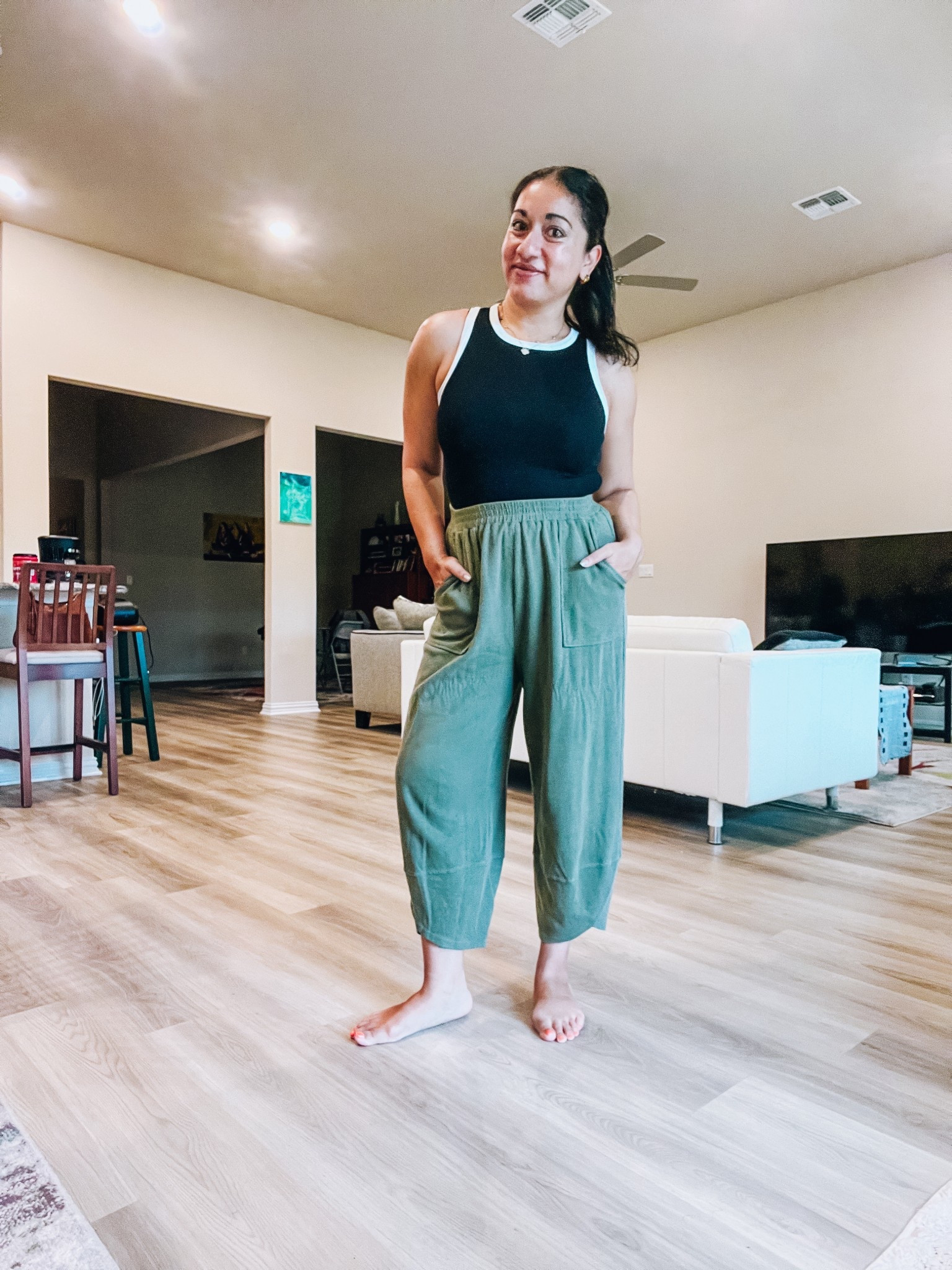 Amazon pants
Green pants
Target tank


#LTKmomlife #LTKSpringSale #LTKootd