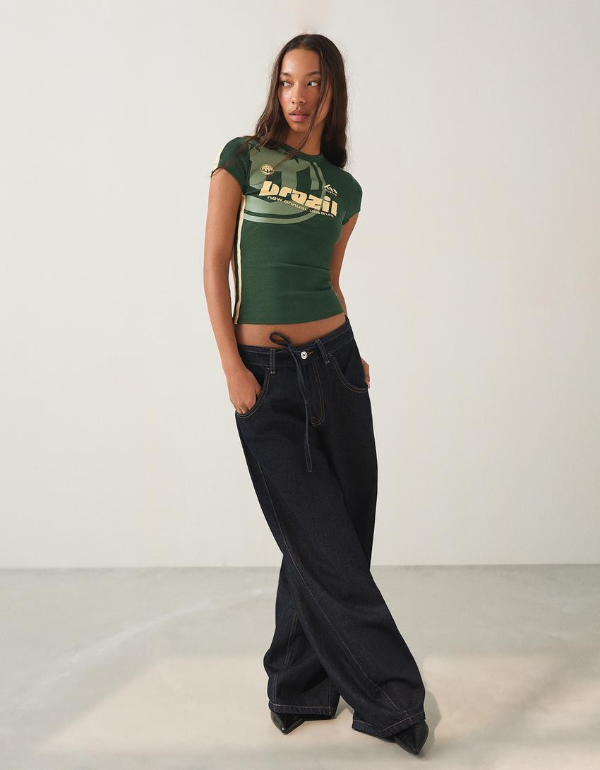 Kurzarm-Sport-T-Shirt mit Print - T-shirts - Damen | Bershka DE