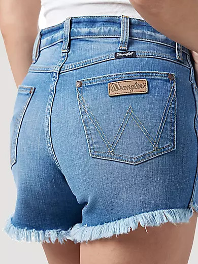 Women's Wrangler Retro High Rise Frayed Hem Cut-Off Short in Rebecca | Wrangler
