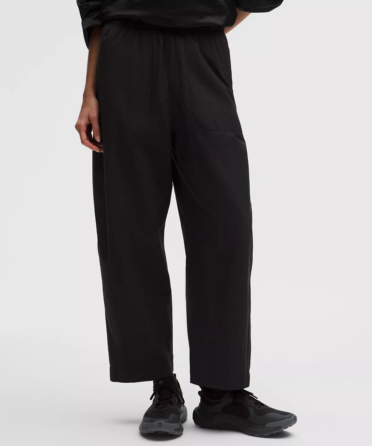 Lightweight Mid-Rise Barrel-Leg Cropped Pant | Women's Capris | lululemon | Lululemon (US)