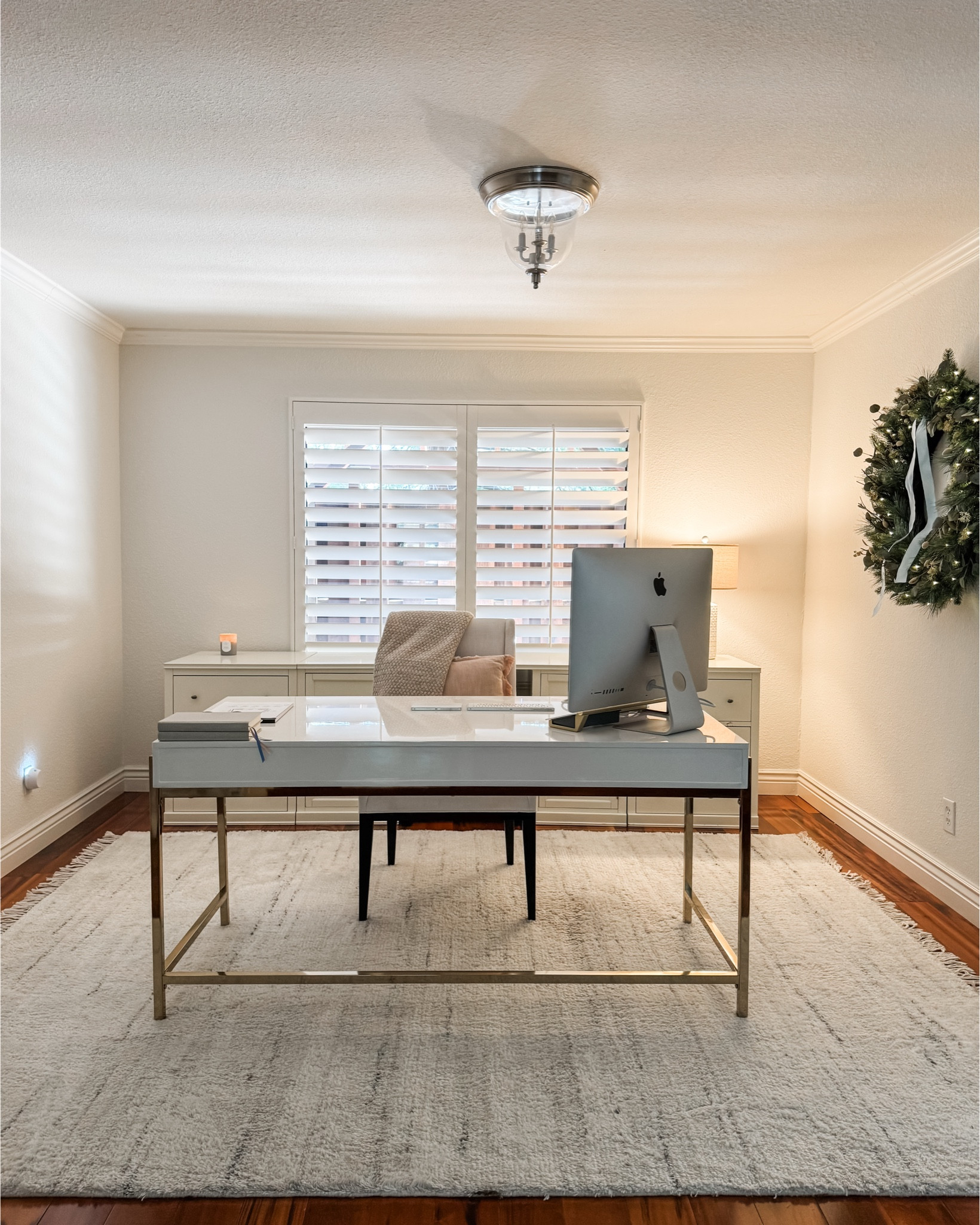 I’ve been quiet for the last week because I moved! Even this Certified Professional Organizer felt a bit overwhelmed with the entire experience. However, moving is one of the top five stressors in life. Knowing this, I gave myself a lot of grace and a lot of downtime to rest my body. The move happened quickly and seamlessly and now I’m just starting to fine-tune some spaces around here starting with my home office. I absolutely love all of my office furniture And I’ve had it since 2017!

#LTKHome #LTKFamily