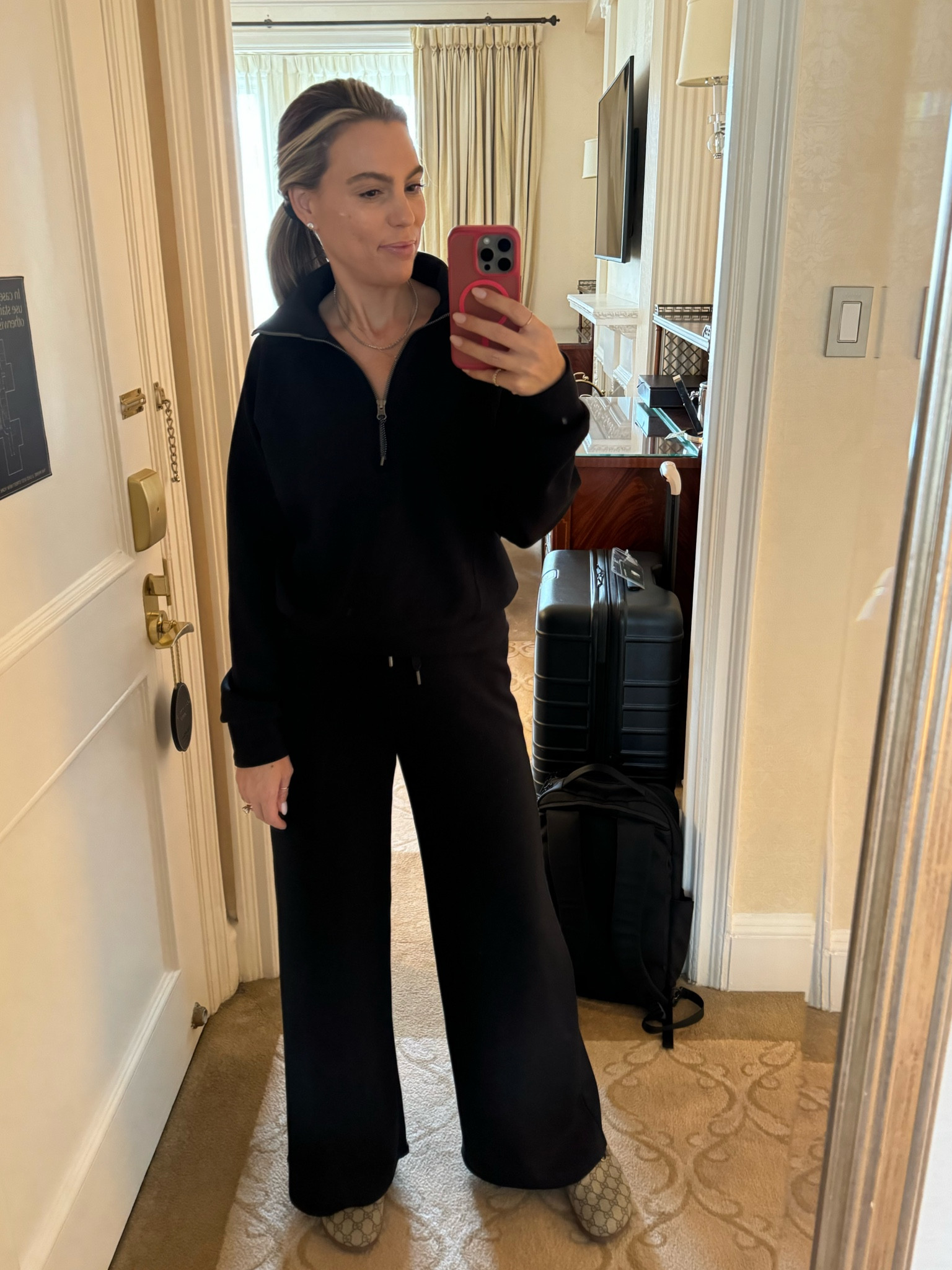 This Spandex travel set is so comfortable. Like butter 🧈 

#LTKTravel #LTKStyleTip #LTKActive