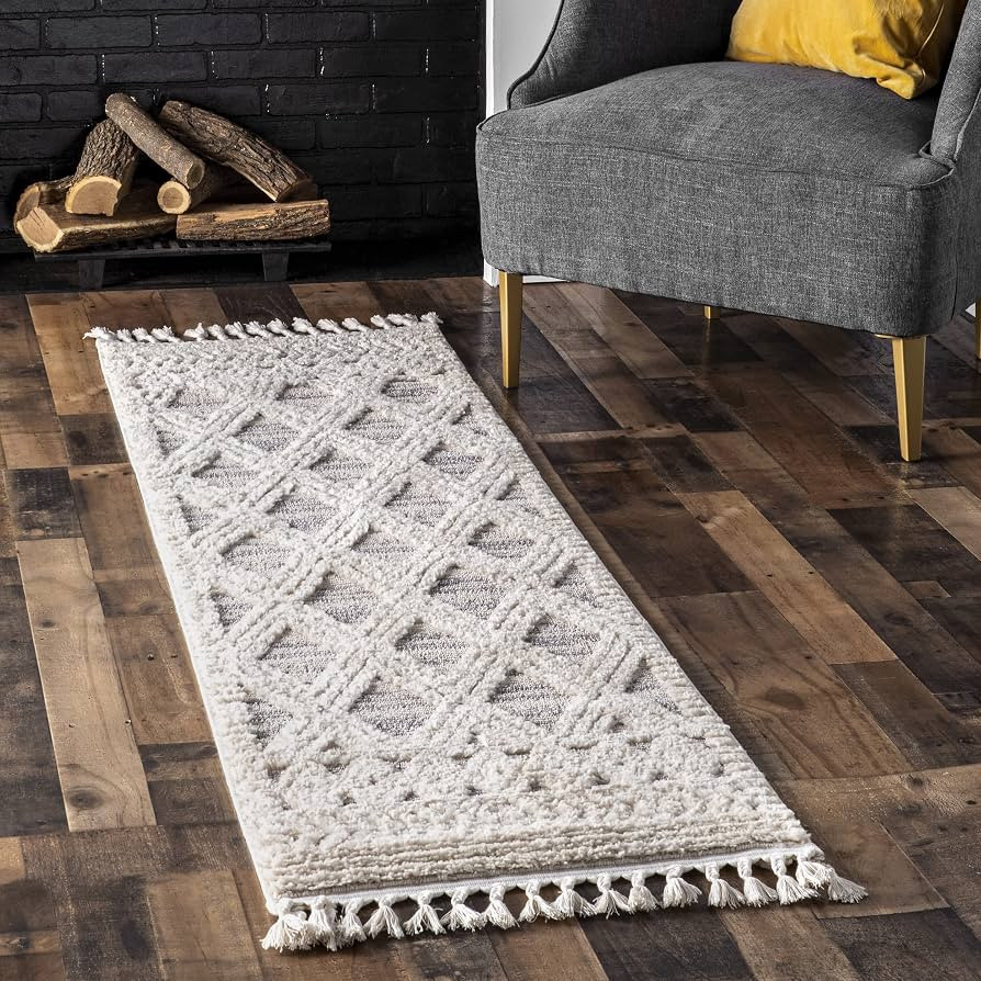 nuLOOM 2x6 Ansley Moroccan Tassel Area Rug, Light Grey, High-Low Textured Bohemian Design, Plush ... | Amazon (US)