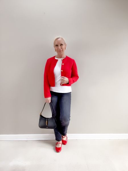Holiday casual outfit/Christmas casual outfit


#LTKSeasonal #LTKHoliday #LTKover40