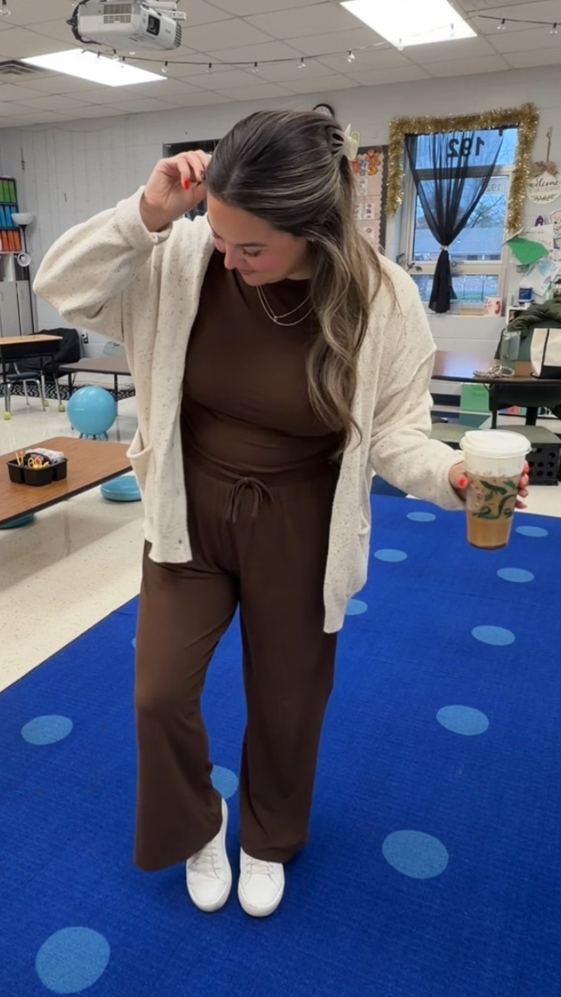 My favorite Amazon matching set and a cardigan-cute and comfy #LTKFindsUnder50

#LTKMidsize #LTKootd