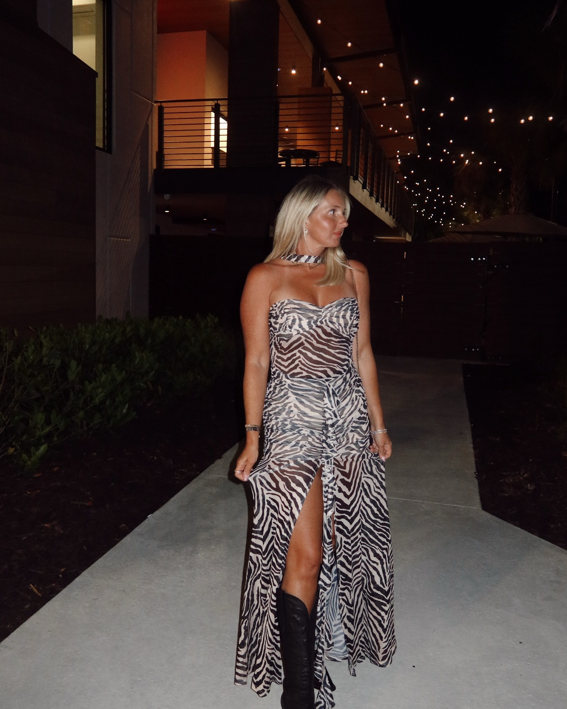 Top selling dress from revolve right now — paired it with black boots and this cowgirl hat to complete the look 💖



#LTKgrwm #LTKootd #LTKSaleAlert