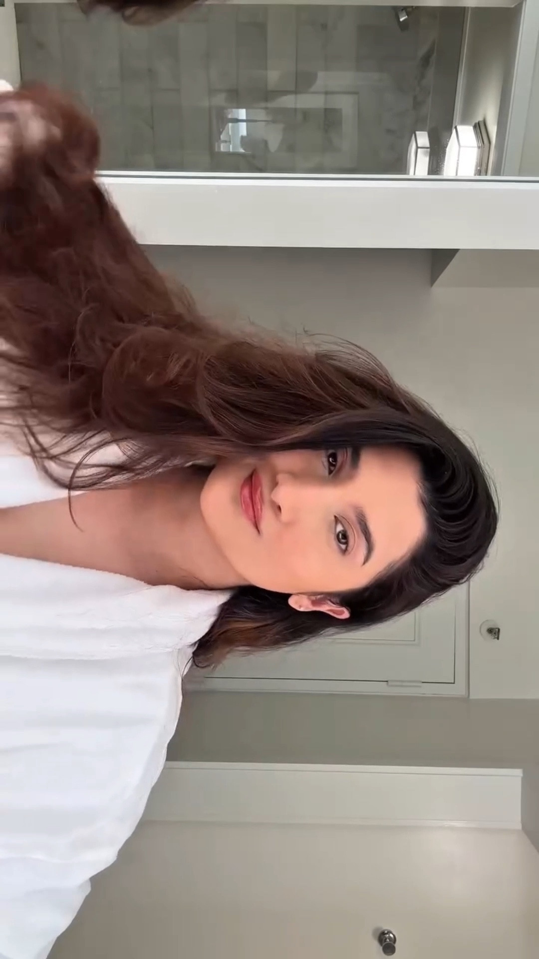 The feeling of getting ready on a vacation >>>>

Hair: 
@wavytalkofficial thermal brush

Base: 
Primer by @refybeauty 
The concealer pen by @victoriabeckhambeauty 
Contour stylus by @victoriabeckhambeauty 
Concealer by @hauslabs 
Blush by @rhode in the shade sprinkle 
Setting powder by @hudabeauty easy bake duo
Setting spray by @charlottetilbury 

Eyes:
Golden oasis face palette by @yslbeauty 

Lips:
Lip liner by @makeupforever in the shade Up and down tan
Liquid lipstick by @violette_fr plume lips in the shade mon chéri 
Lip plumping gloss by @yslbeauty in the shade honey pure love 

#fallmakeuplook #grwm #makeup #lipcombo #falllipstick