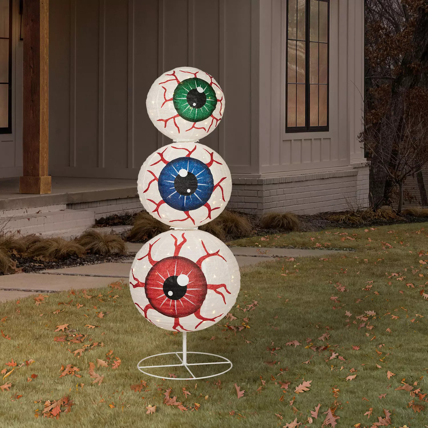 Member’s Mark 6' Pre-Lit Animated Eyeball Décor | Sam's Club