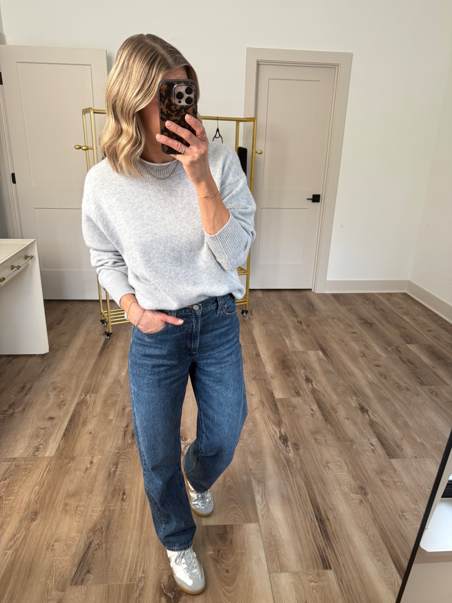 Wearing small cashmere sweater, 25/regular jeans 

@aritzia #aritziapartner #ad #paidlink

#LTKFindsUnder100 #LTKGiftGuide #LTKOver40