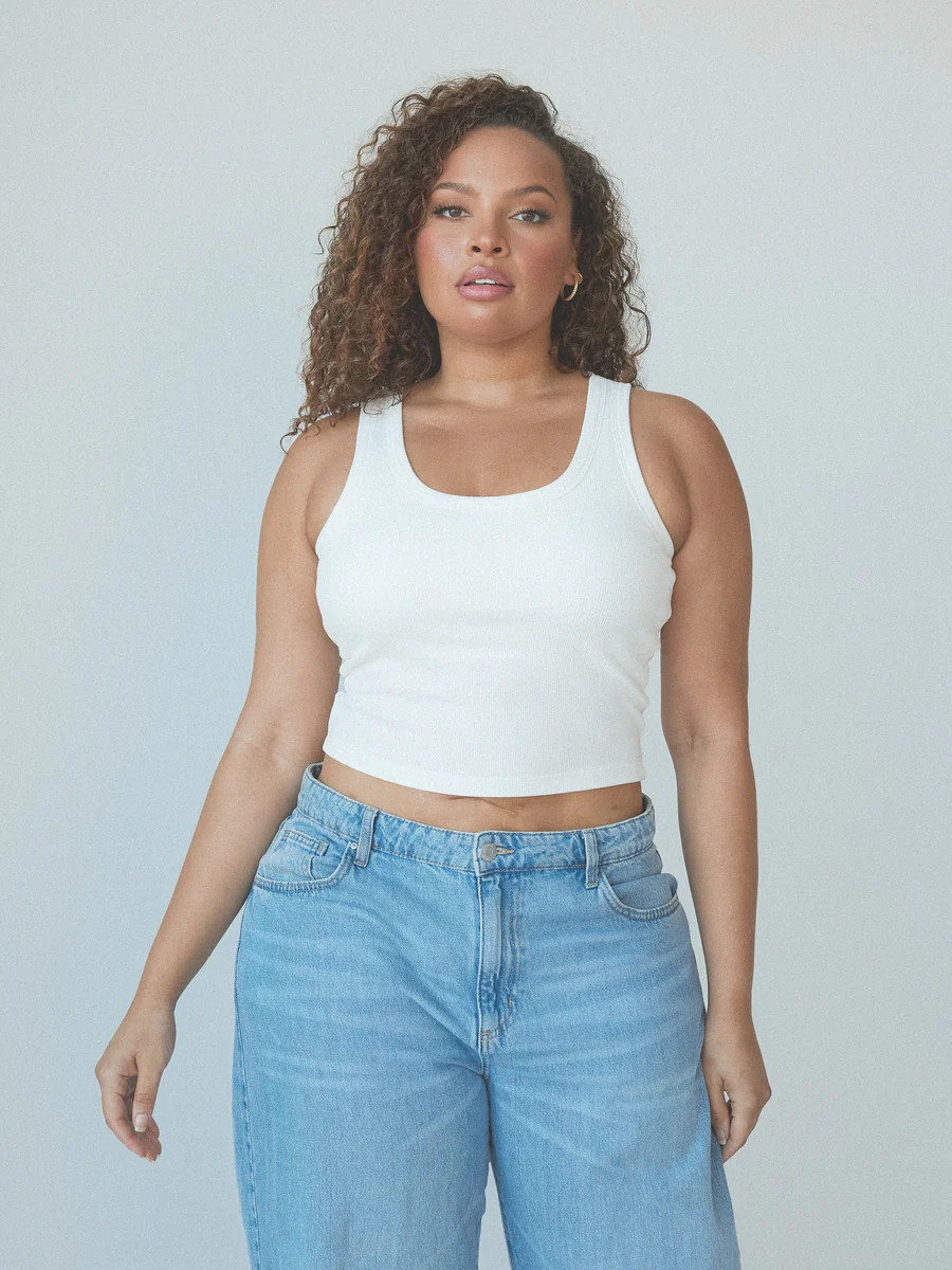 Bamboo Scoop Neck Brami Tank (Crop) | Klassy