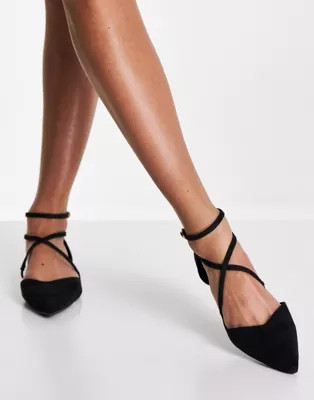 ASOS DESIGN Larna pointed ballet flats in black | ASOS (Global)