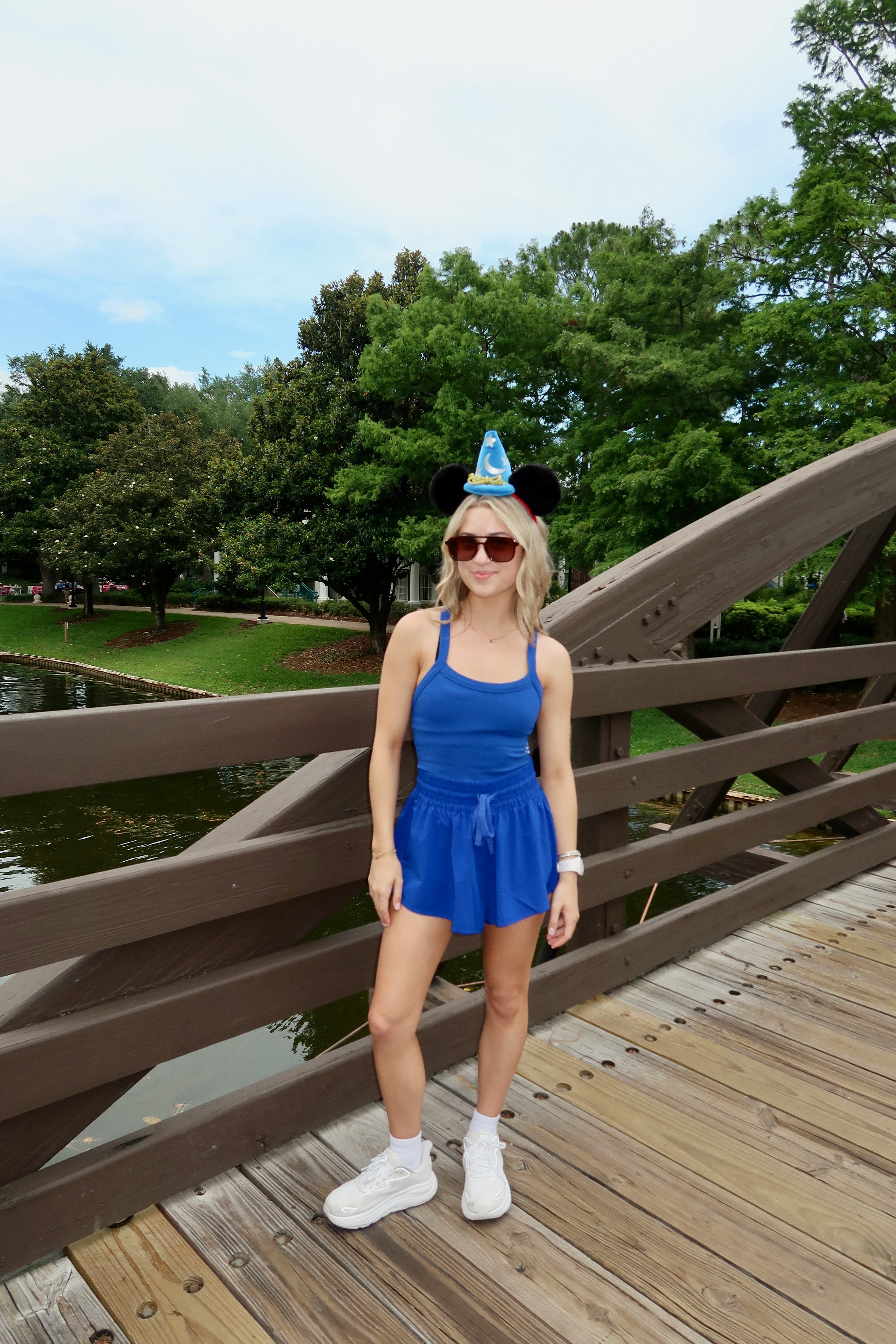 wearing an xs/s in tank and xs in shorts! 

 