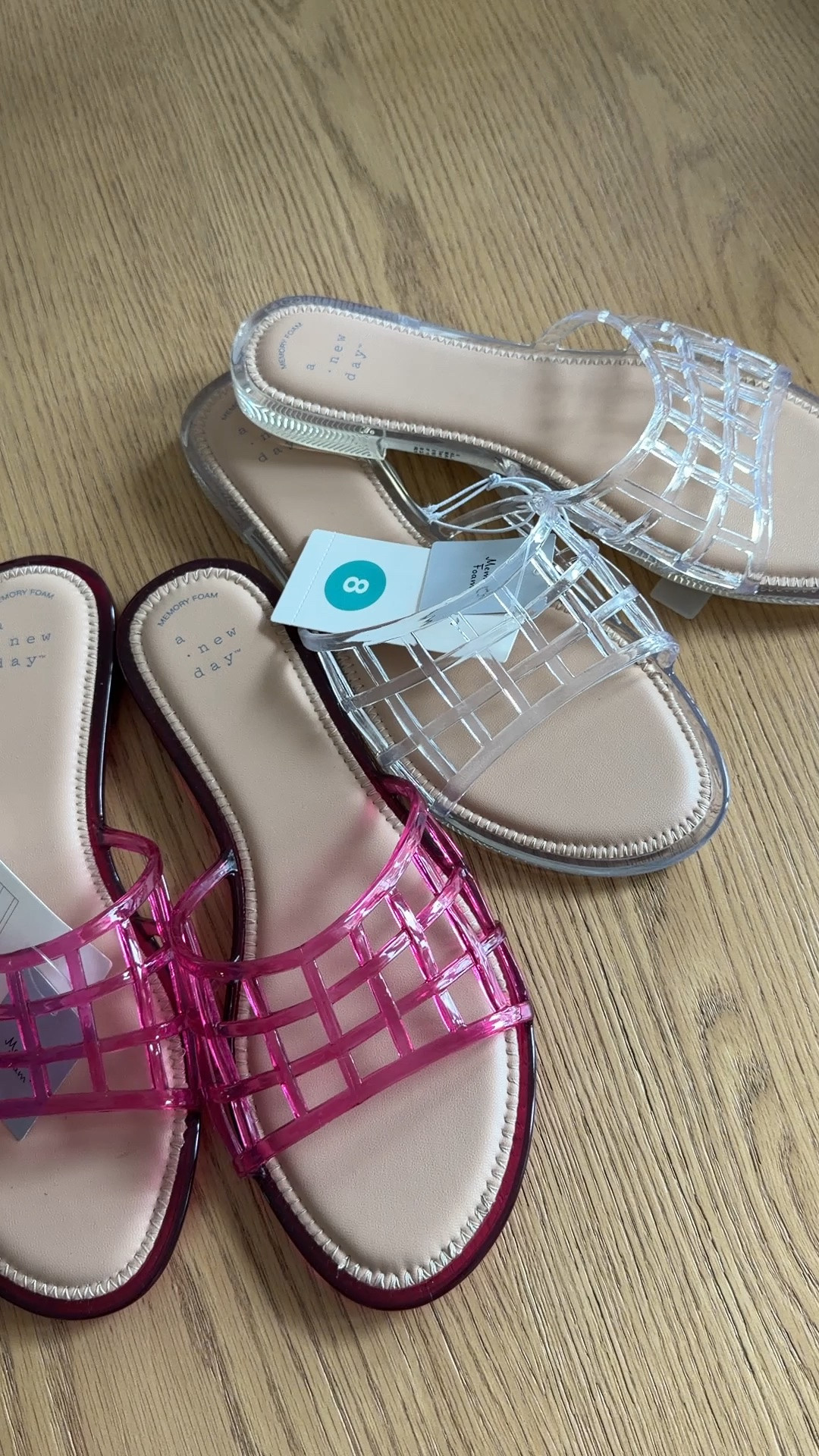 The cutest jelly sandals! 😍💦🌴

#LTKmomlife #LTKootd