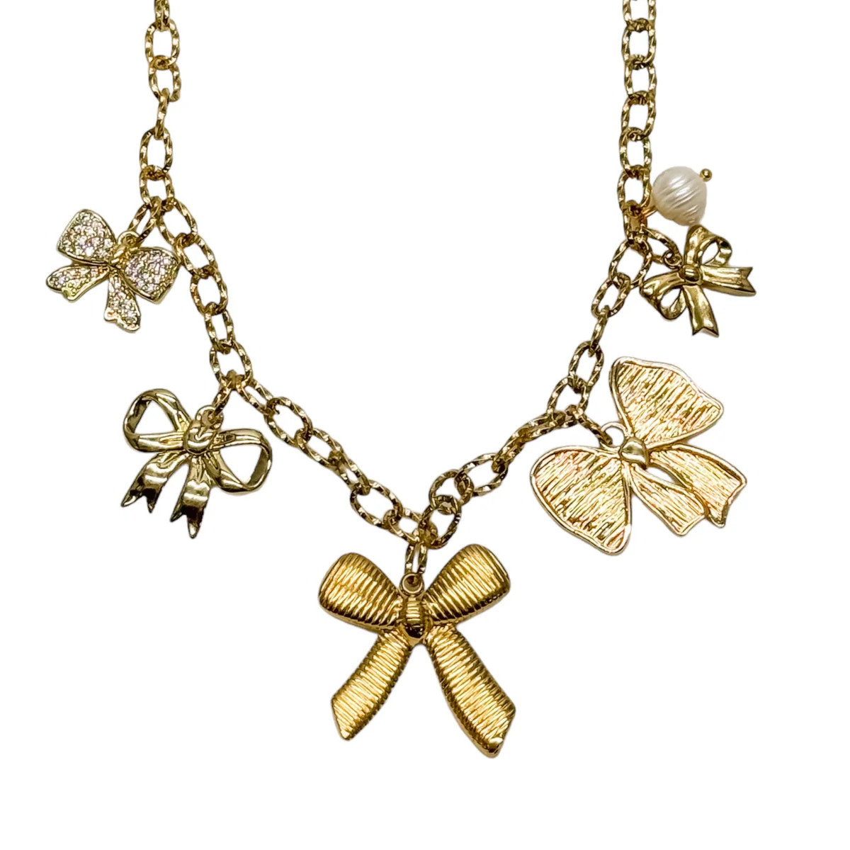 Prissy Bow Charm Necklace | BuddyLove
