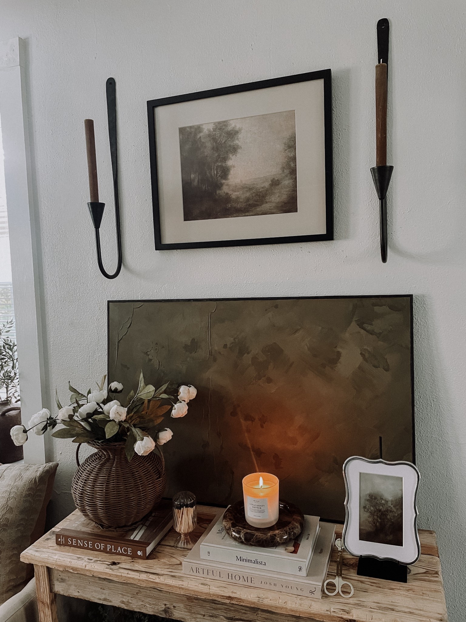 Spring styling but make it moody🤎