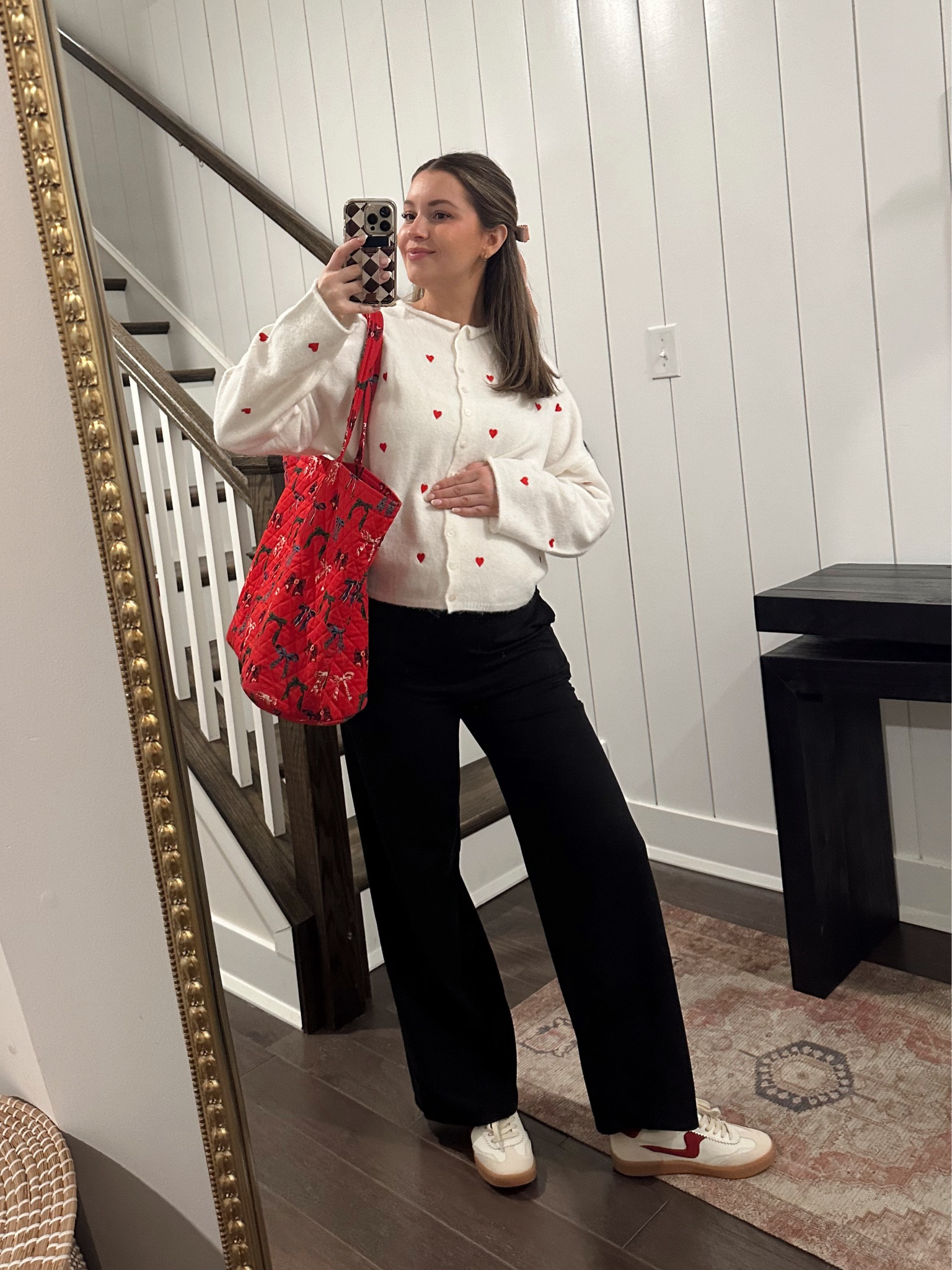 Wearing a medium in the sweater and a medium short in the pants! The best pants for maternity/PP! Shoes run 1/2 size small! 