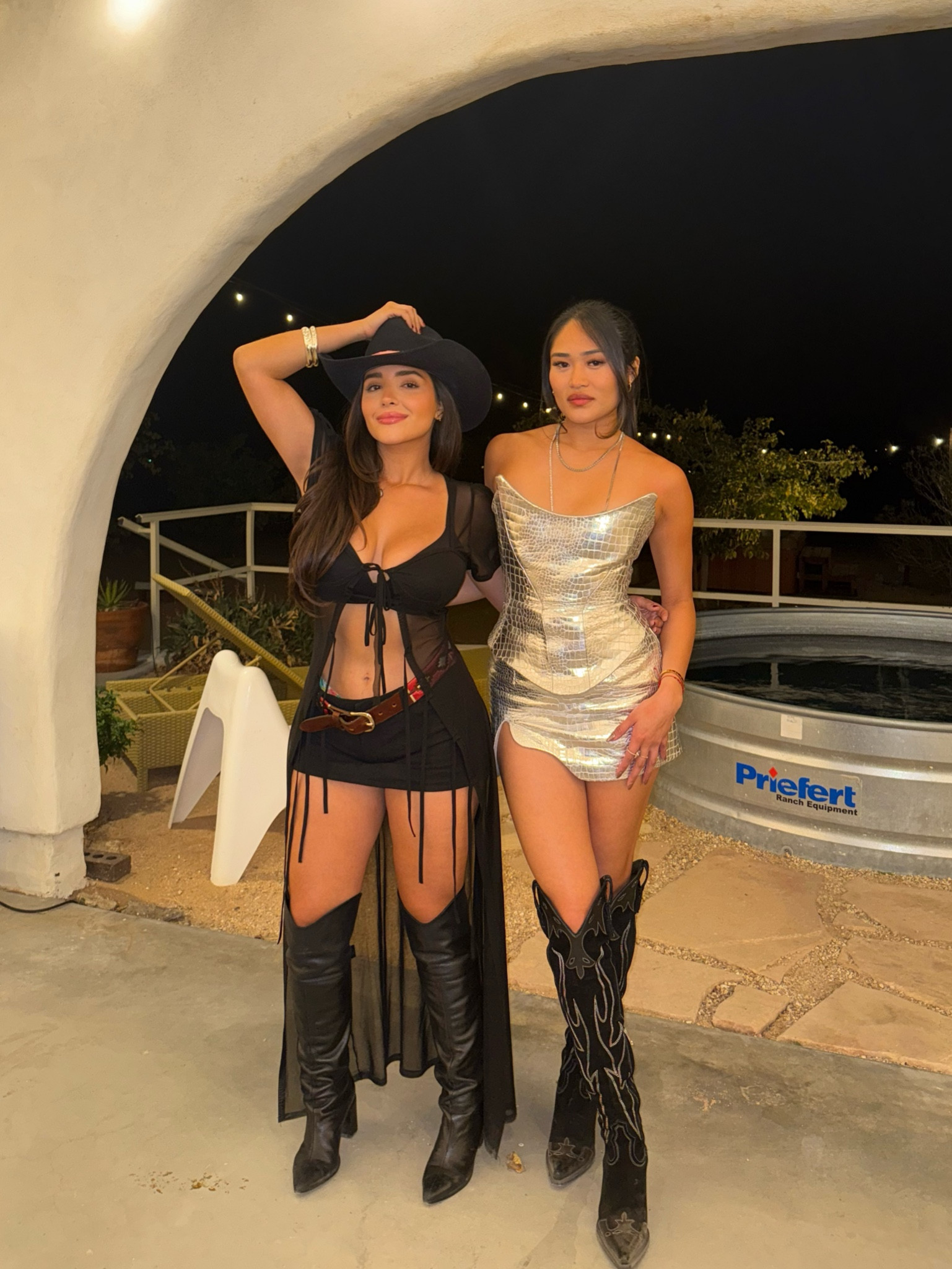 #CowGirl #WesternGlam #WesternOutfits 

#LTKSeasonal #LTKHalloween #LTKHoliday