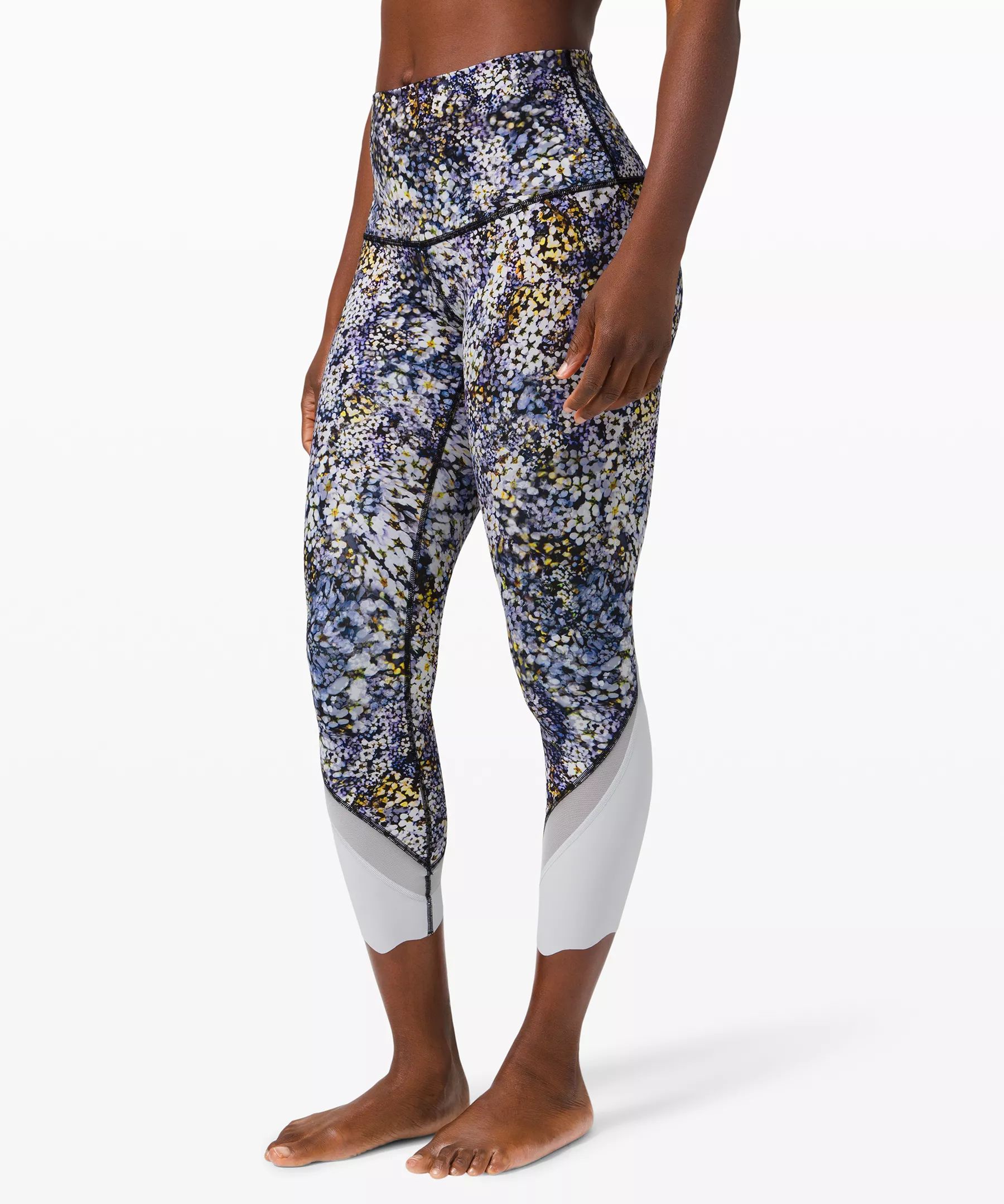 Wunder Under Crop High-Rise Roll Down Scallop Full-On Luxtreme 23" | Lululemon (US)