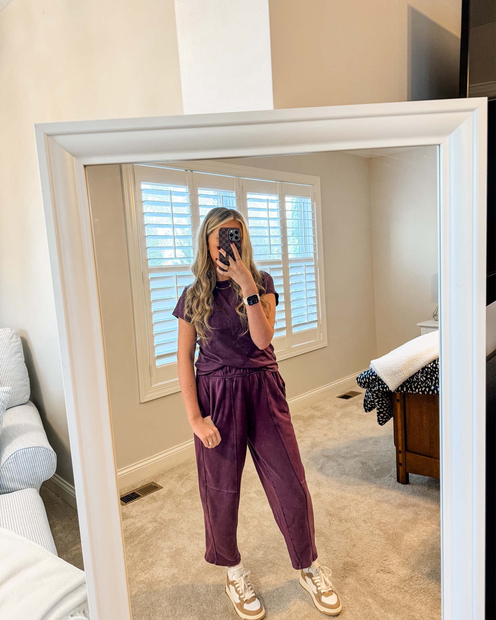Layered up and loving these crisp fall days! 🍁 Seriously impressed with how versatile these pieces are. This look is perfect for the farmer's market, apple picking, or just a weekend stroll. Details on this whole outfit are linked for you!

#FallOOTD #Layering #LTKUnder100 #AutumnStyle #CasualChic #OutfitInspo #MyStyle #FallOutfits #LTKFinds