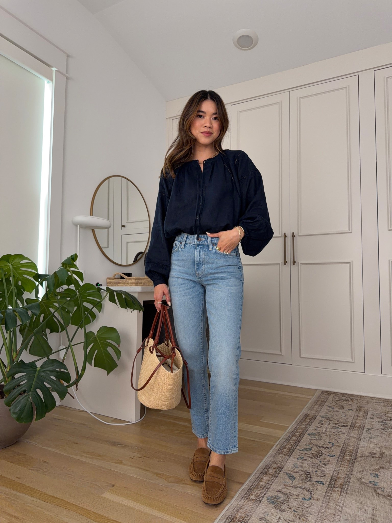 The best denim from @Aritzia 💕 I’ve found so many great pieces for spring recently! Linking them all here for you! 
#Ad #AritziaPartner #Paidlink

Top 2XS, 
Jeans size 24 in vintage light blue, 

#LTKootd #LTKPetite #LTKWorkwear