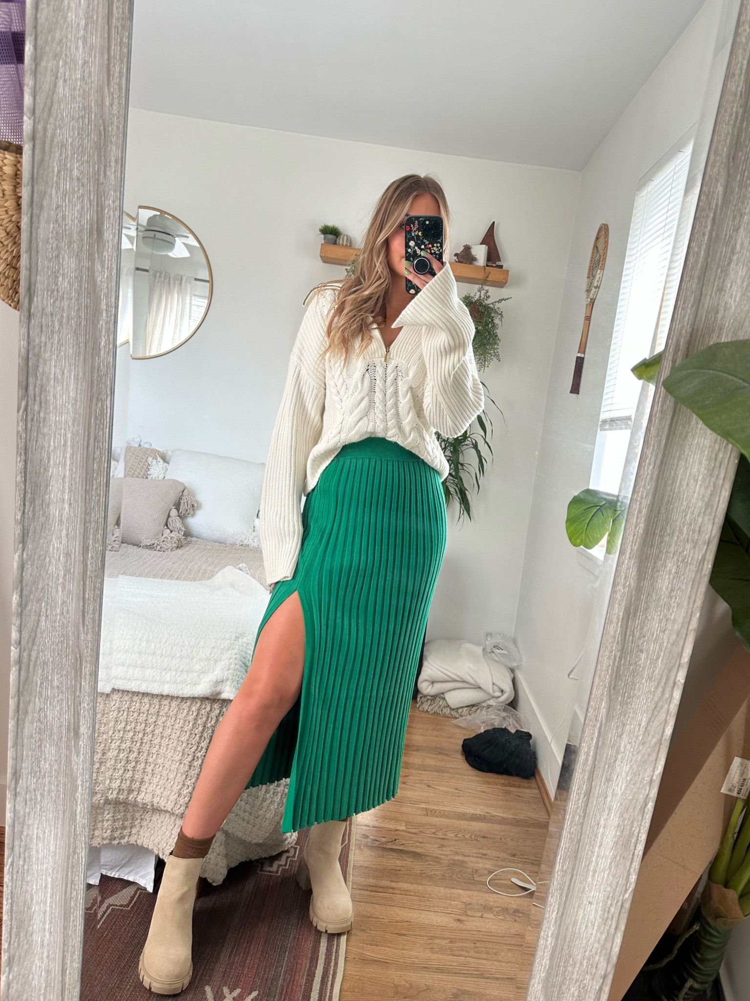 My favorite fall skirt + a new Abercrombie sweater I’ve been loving! Wearing a small in the skirt and a medium in the sweater

#LTKfindsunder50 #LTKSeasonal #LTKworkwear