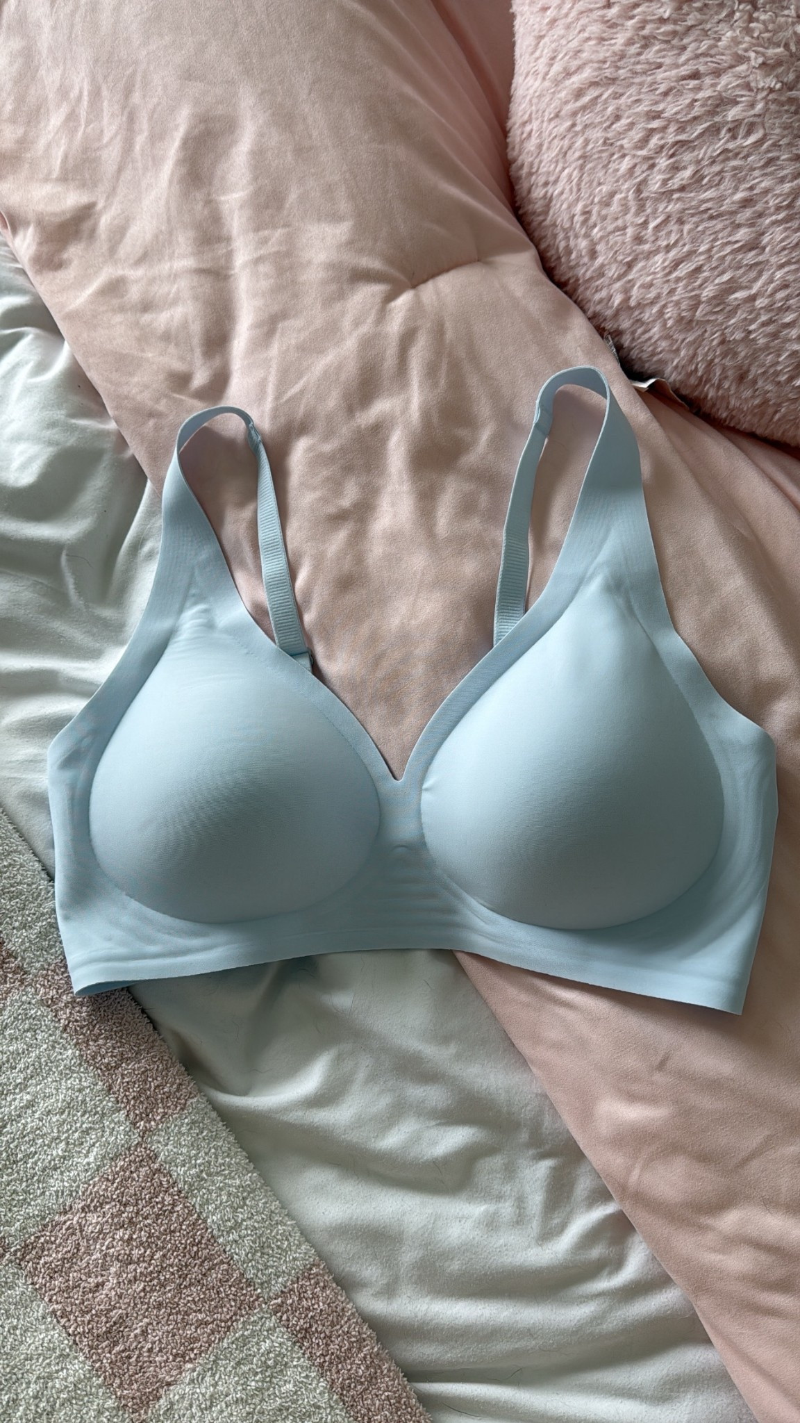 seamless, comfy, supportive and currently on sale right now

#LTKootd #LTKMothersDay #LTKSaleAlert