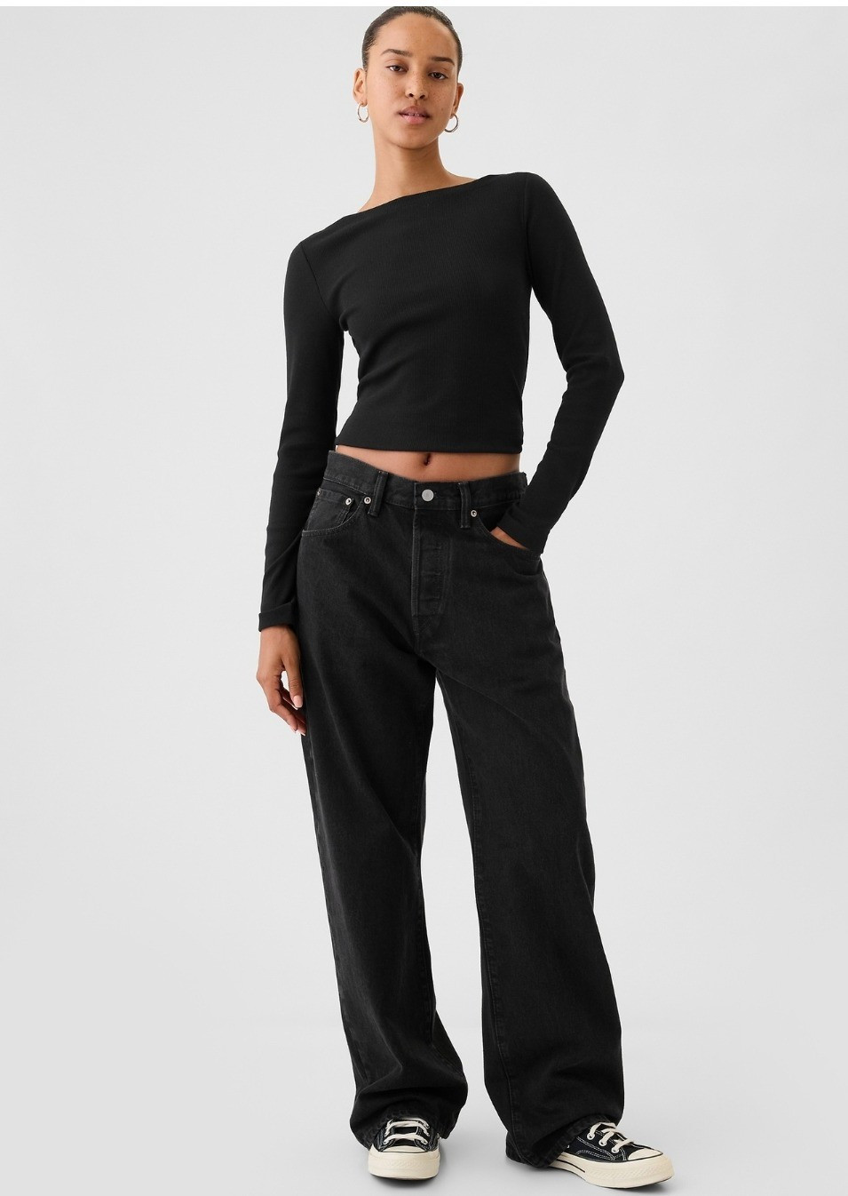 The GAP 90's loose jeans in black. 

#LTKSaleAlert #LTKFindsUnder50 #LTKU