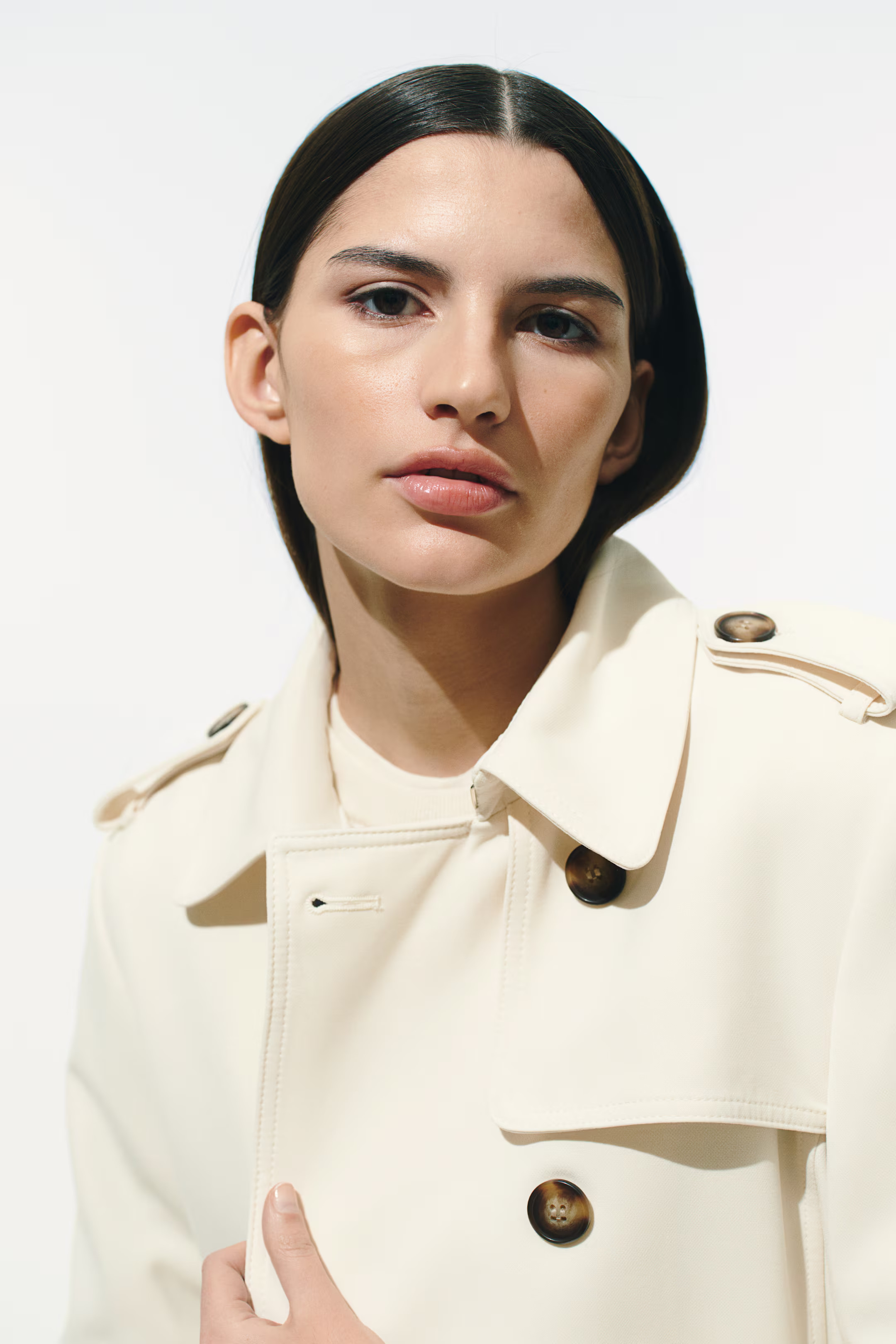 - Double-breasted trenchcoat - Cream - Ladies | H&M GB | H&M (UK, MY, IN, SG, PH, TW, HK)