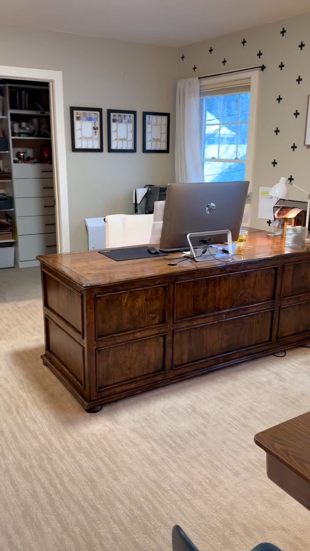 My office has been the most forgotten room in our house for way too long 🤦🏻‍♀️

I finally decided to do something about it… and it completely changed the space.

I started with two pieces I really loved, and everything came together from there.

This bookcase and desk from @hernest_official made the biggest difference 💫

Comment OFFICE and I’ll send you all the links 🤍

Follow for more home finds and transformations!

#LTKHome #LTKSaleAlert