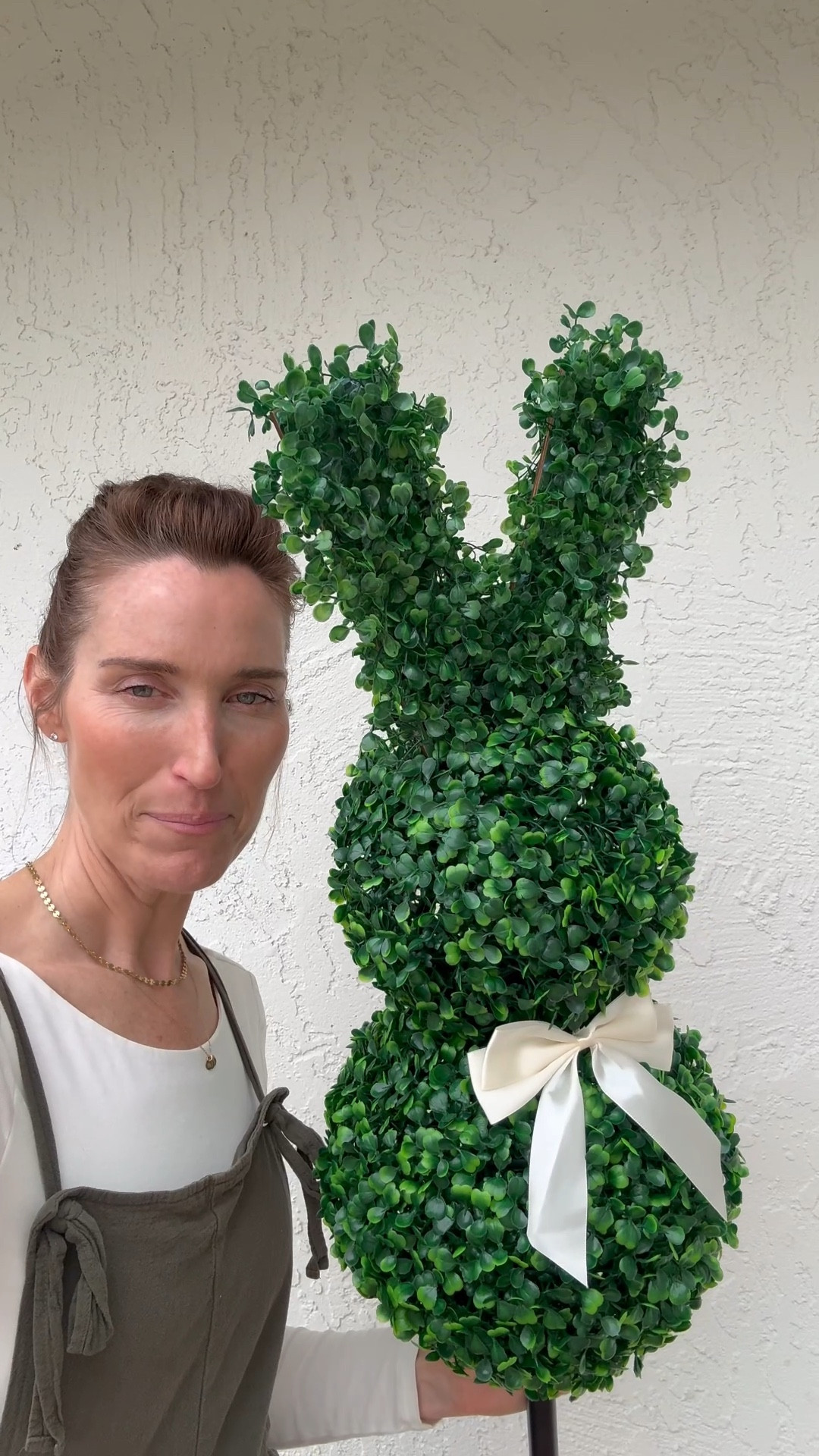 Porch refresh, Porch Decor, Spring porch, Spring Decor, budget decor, Easter decor, Affordable Spring Decor, Home tips, outdoor decor, curb appeal

IG/TIKTOK/LTK/PINTEREST @ReevesRedesign


#LTKSaleAlert #LTKSeasonal #LTKHome