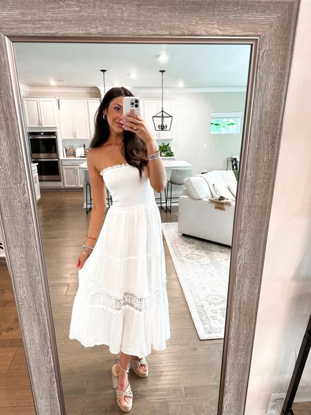 White midi dress 🤍 Fits true to size, wearing small 