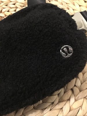 Lululemon NWT Everywhere Fleece Belt Bag *Fleece - Black Sherpa Sold Out | eBay AU