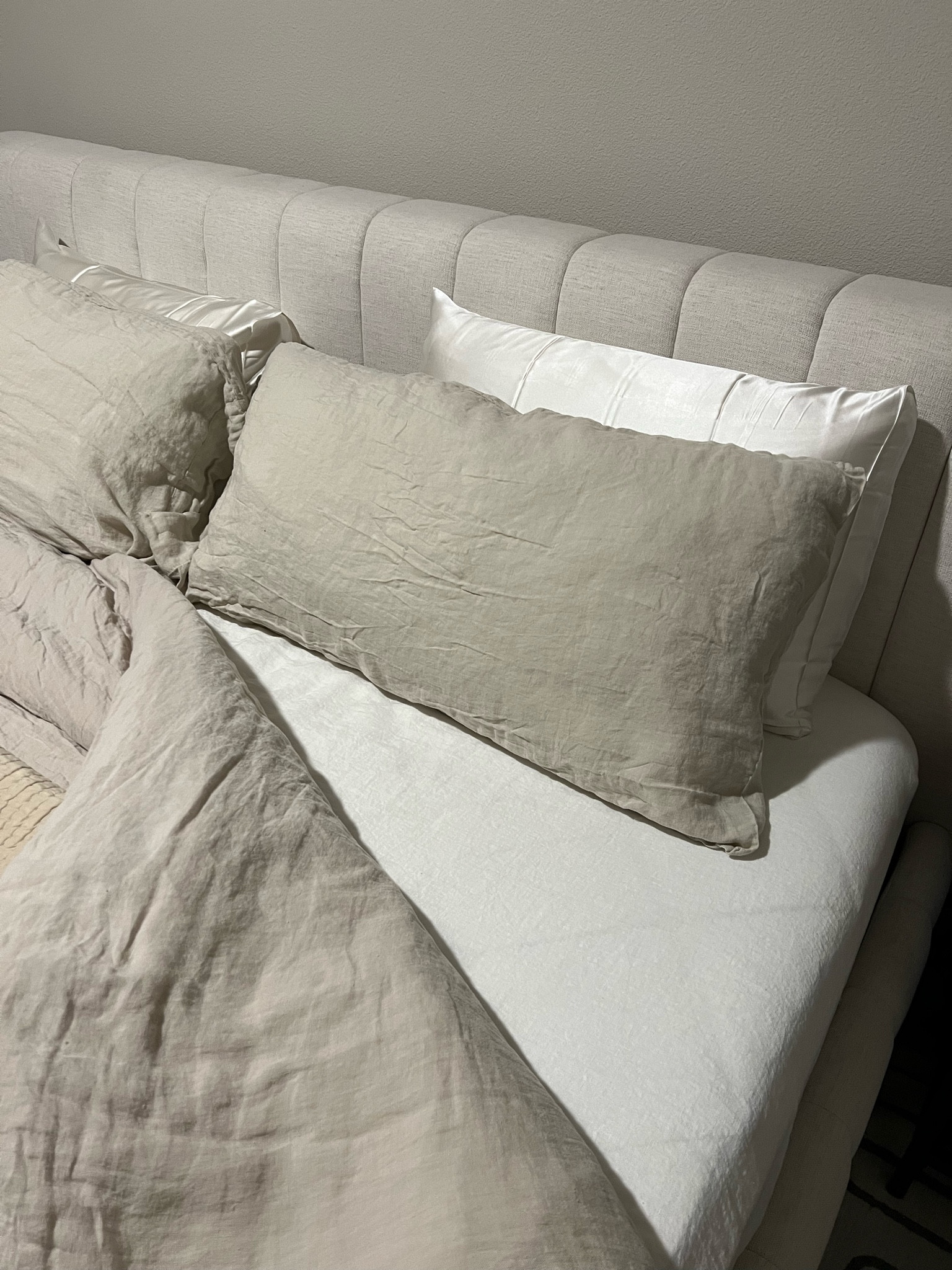 the coziest neutral bedding 

#LTKhome