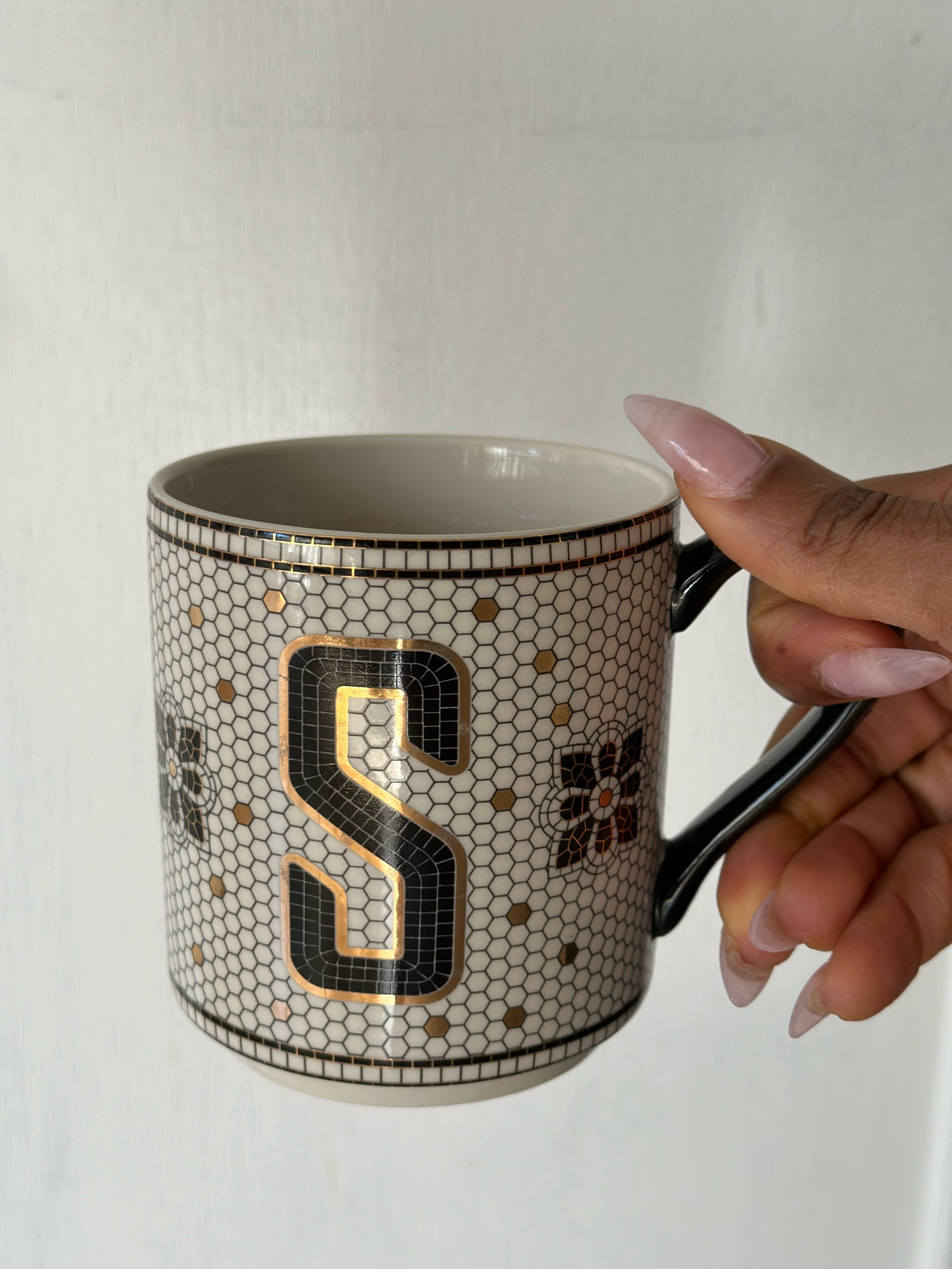 Tea or coffee with your monogram mug from Anthropologie 

This will make a great gift or for yourself 

#mug
#Anthropologie


#LTKfindsunder100 #LTKGiftGuide #LTKHoliday